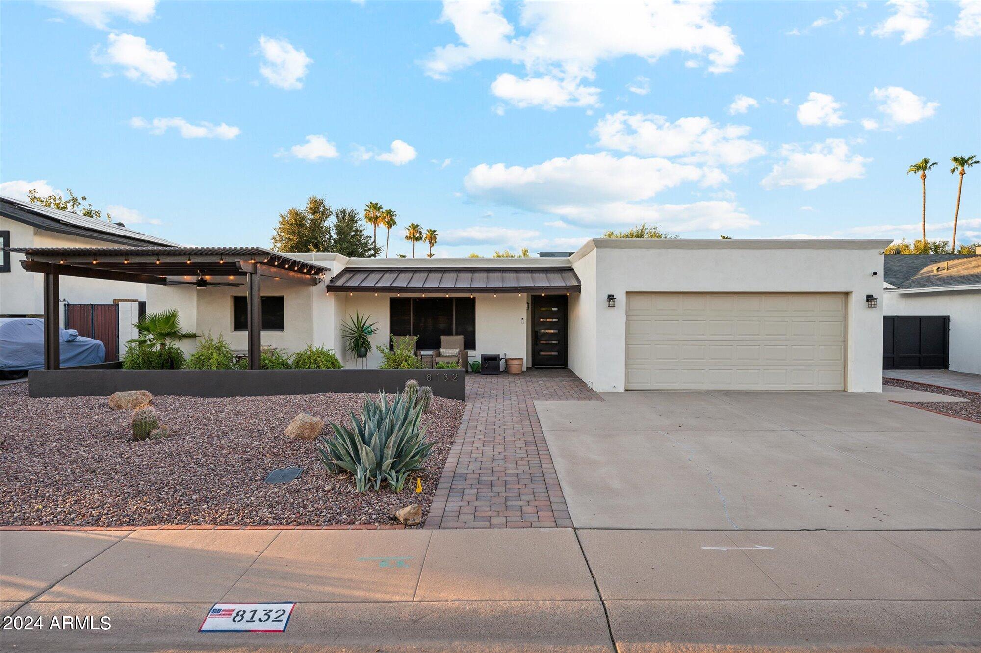 8132 E JACKRABBIT Road