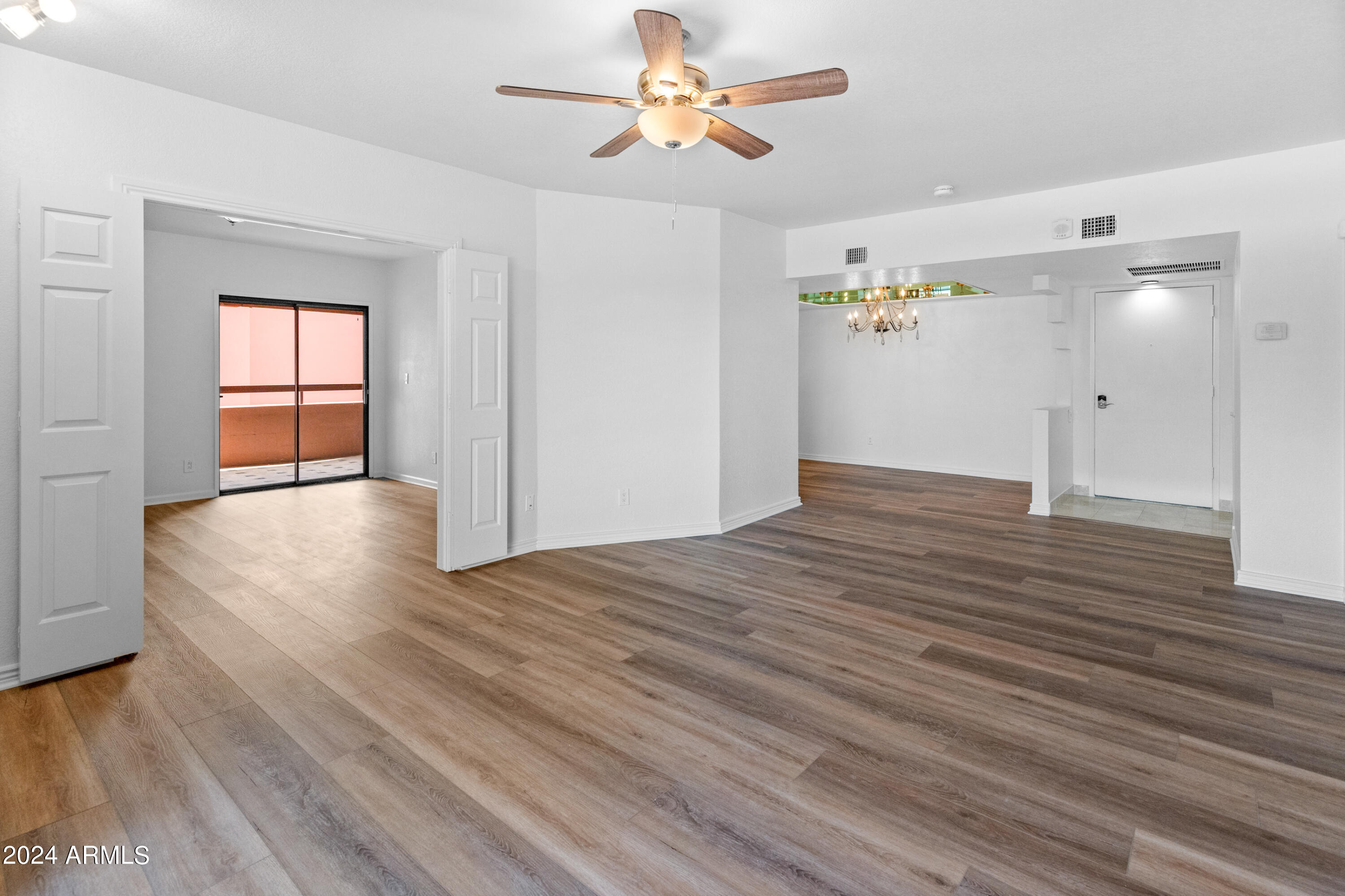 4303 E CACTUS Road # 441