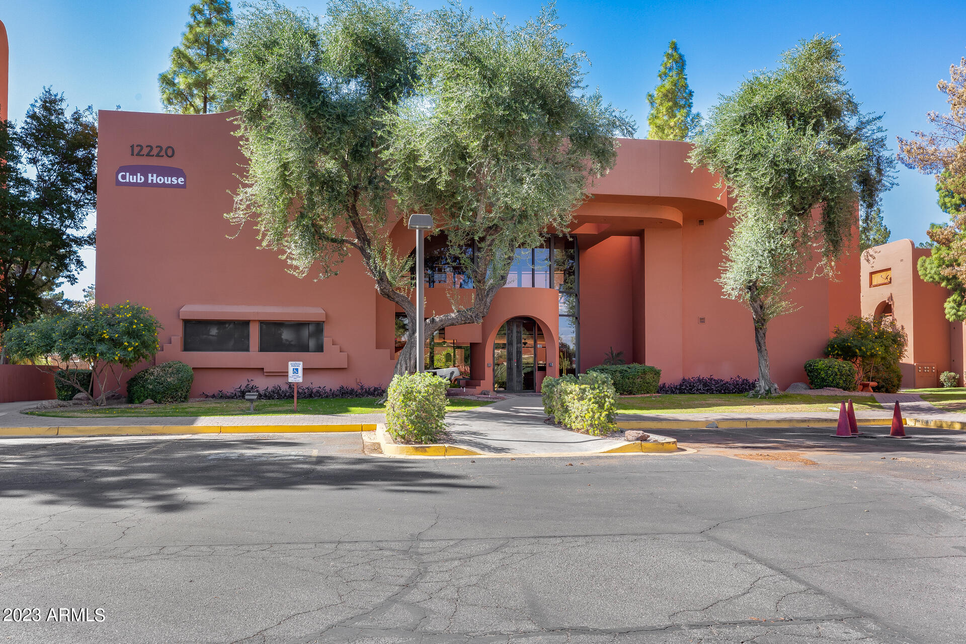 4303 E CACTUS Road # 441