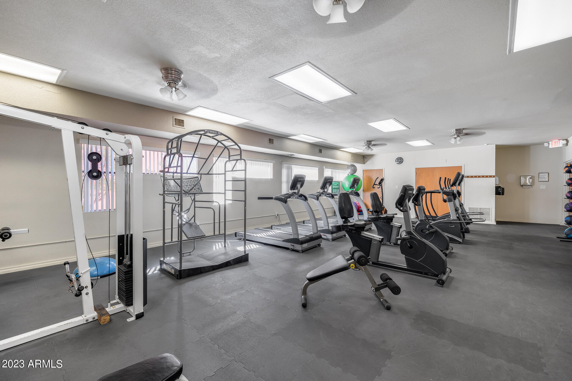 4303 E CACTUS Road # 441