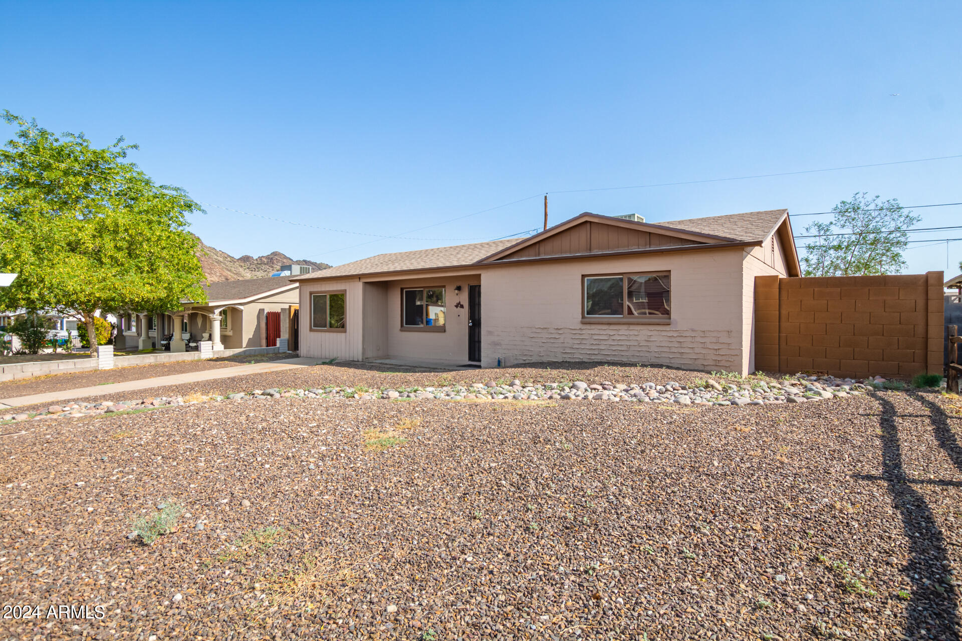 1313 E CHRISTY Drive