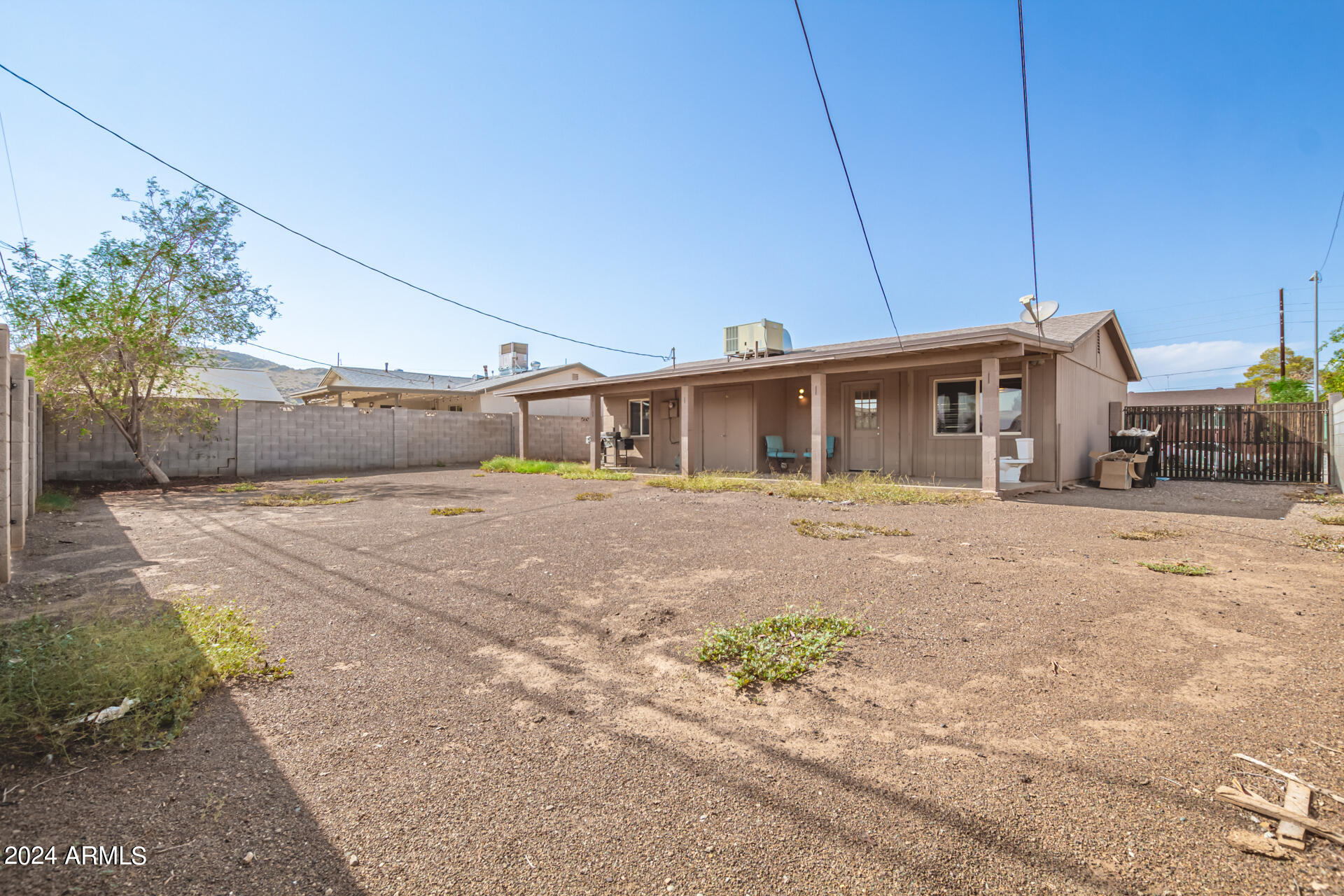 1313 E CHRISTY Drive