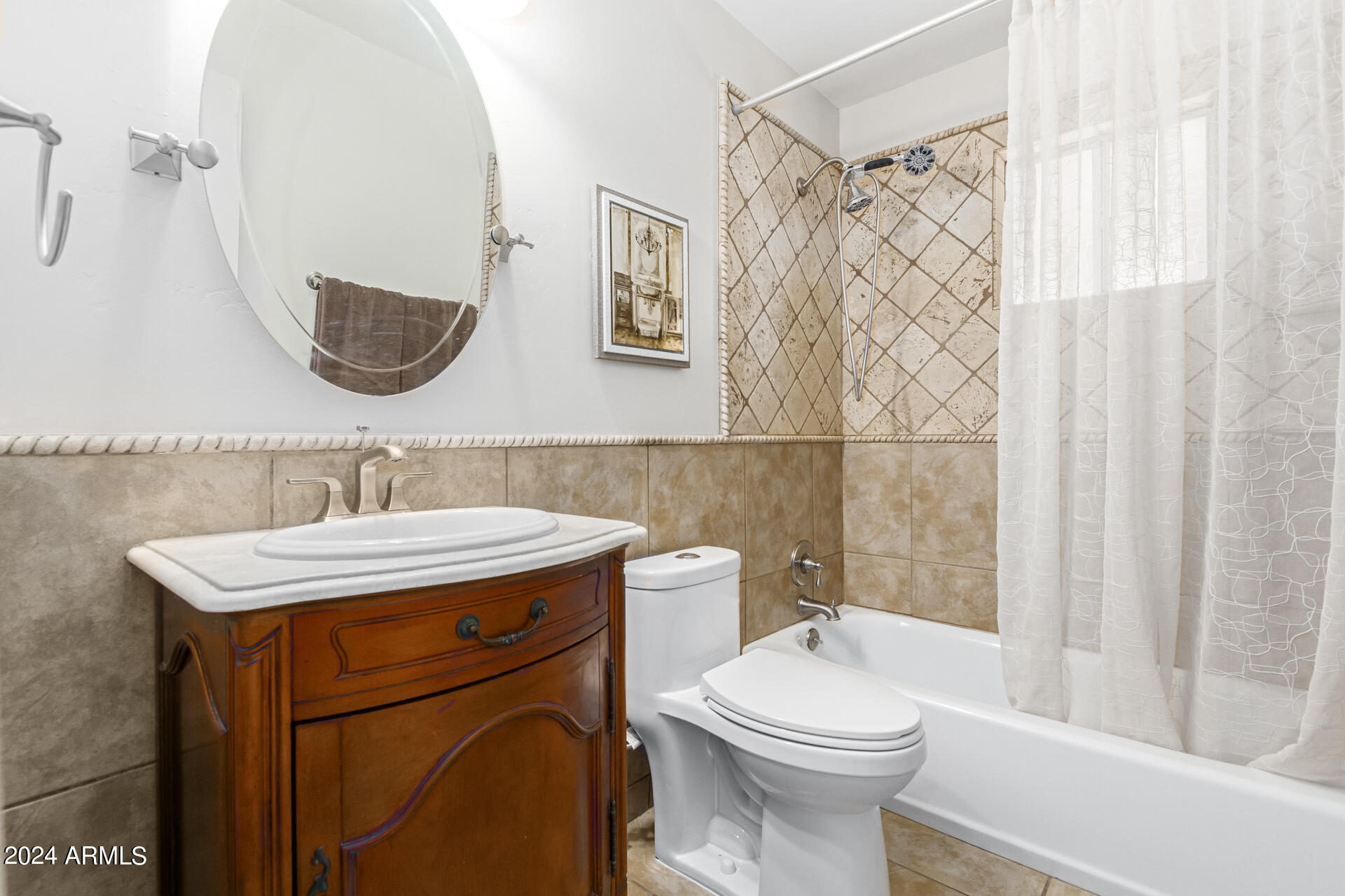 1313 E CHRISTY Drive