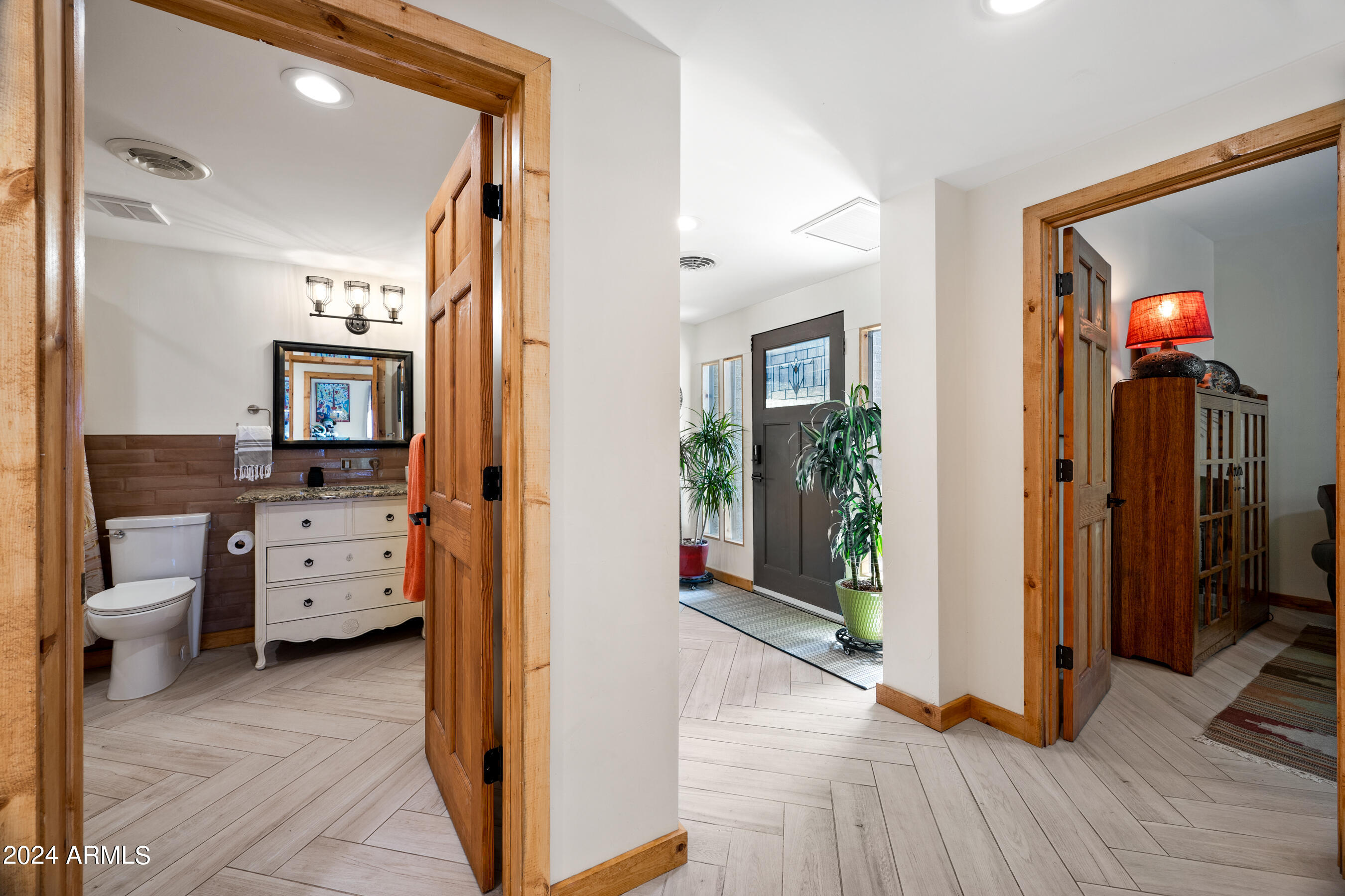 8243 S 40TH Street