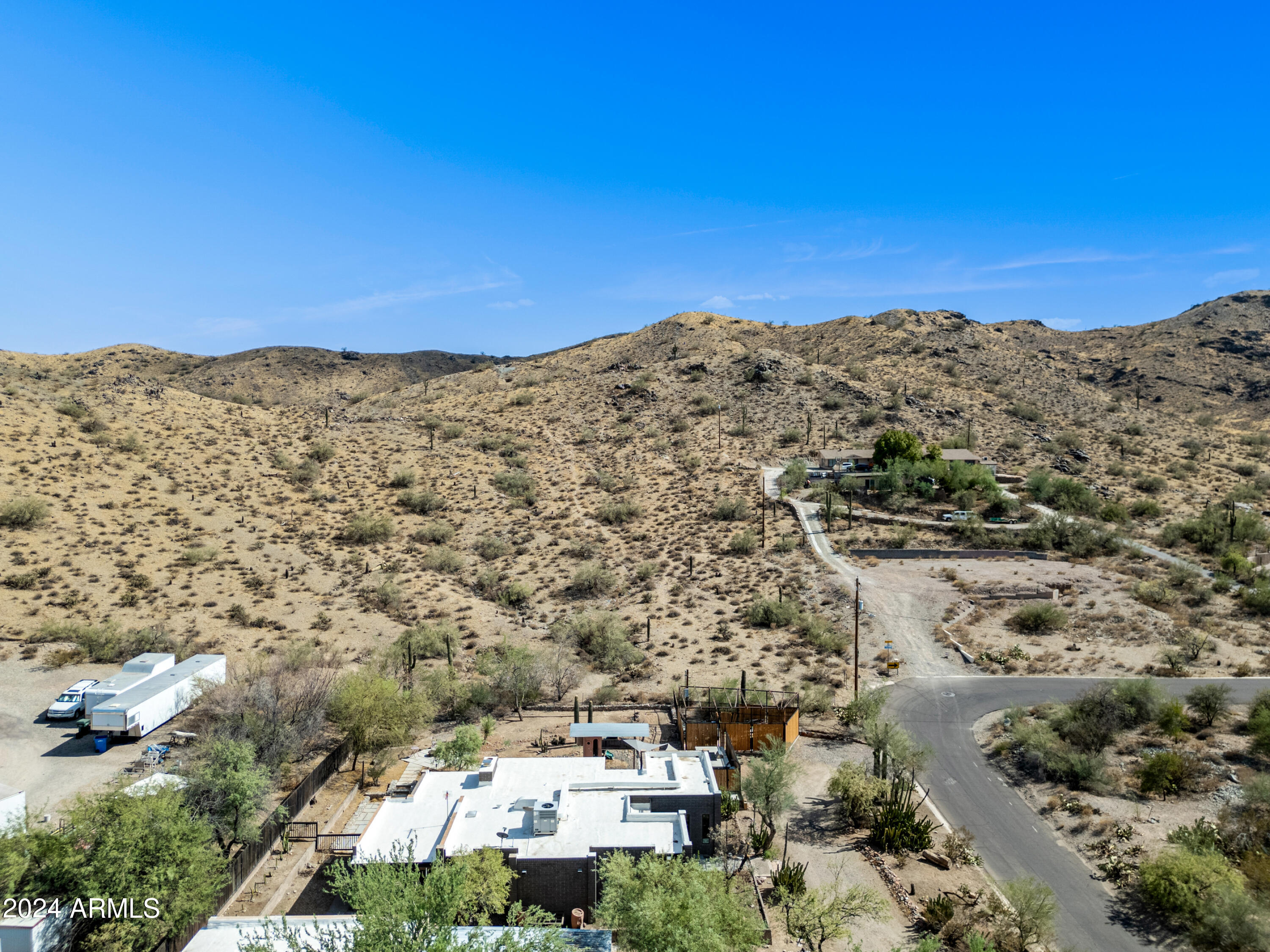8243 S 40TH Street