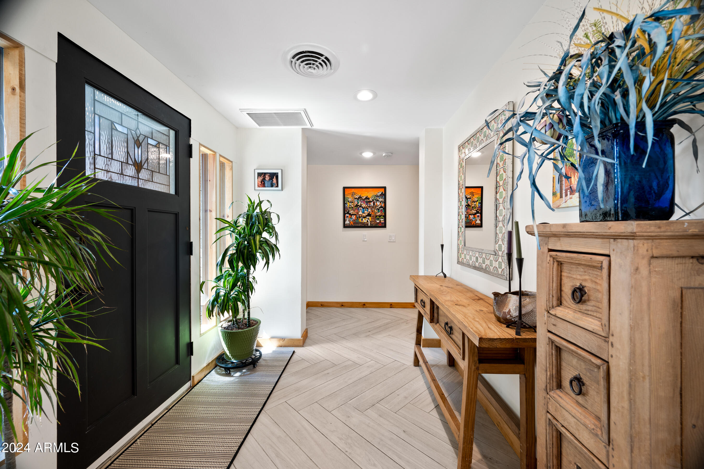 8243 S 40TH Street