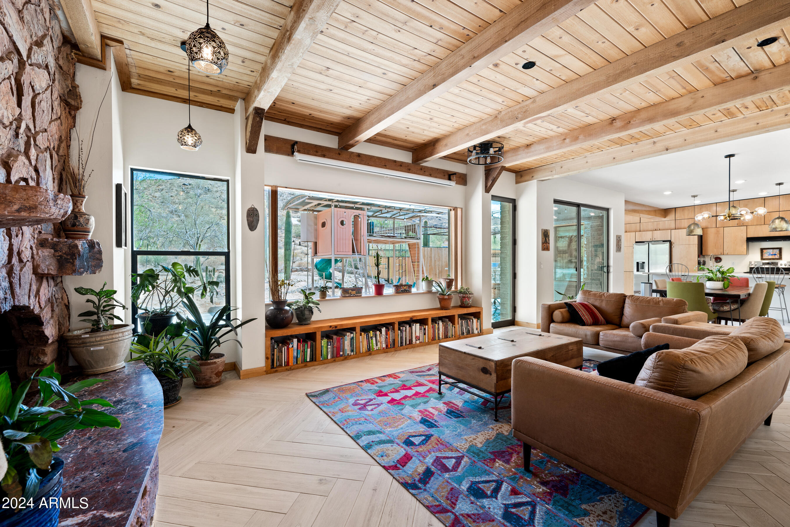 8243 S 40TH Street