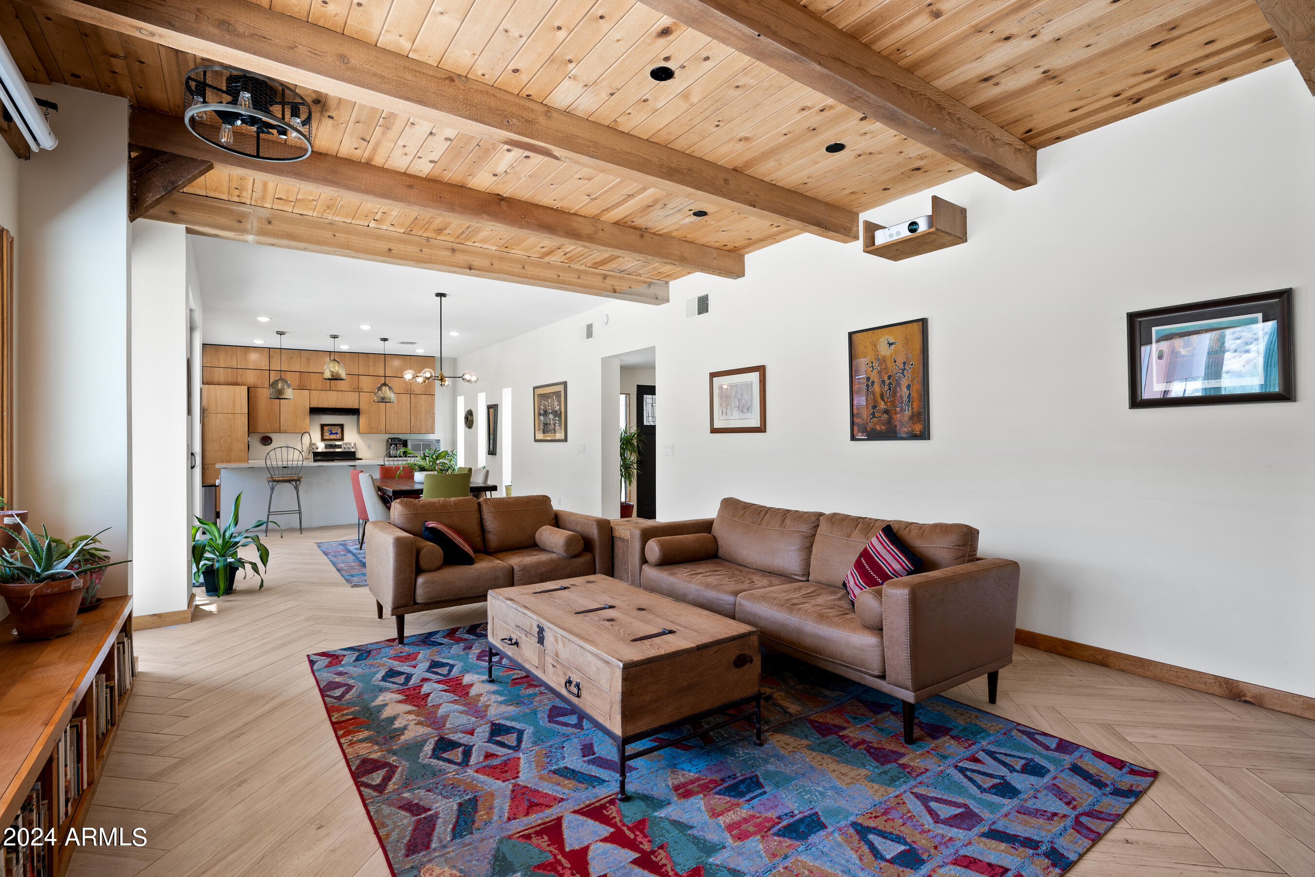8243 S 40TH Street