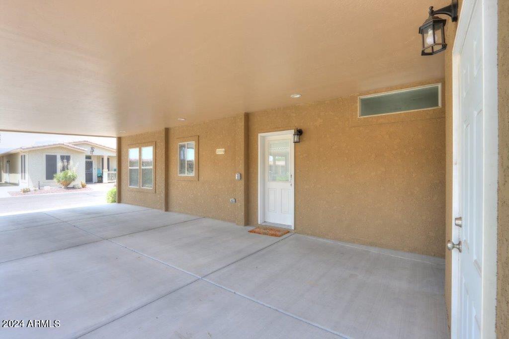 7373 E US HIGHWAY 60 -- FRNT