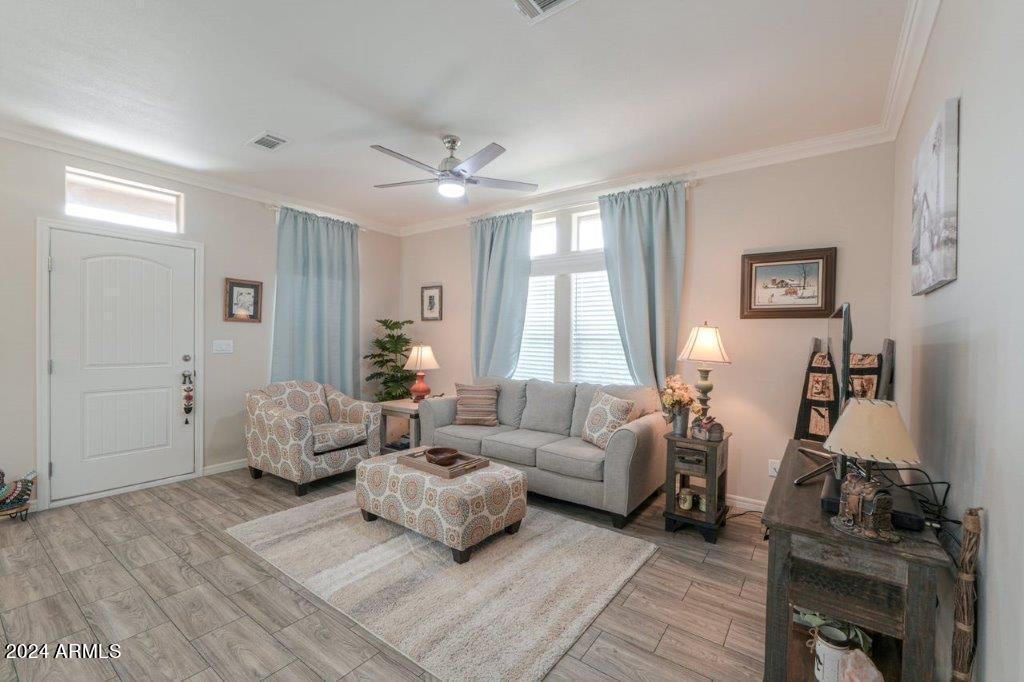 7373 E US HIGHWAY 60 -- FRNT