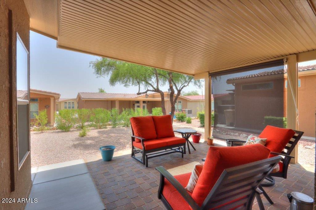 7373 E US HIGHWAY 60 -- FRNT