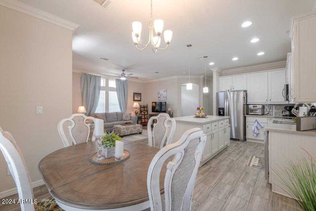 7373 E US HIGHWAY 60 -- FRNT