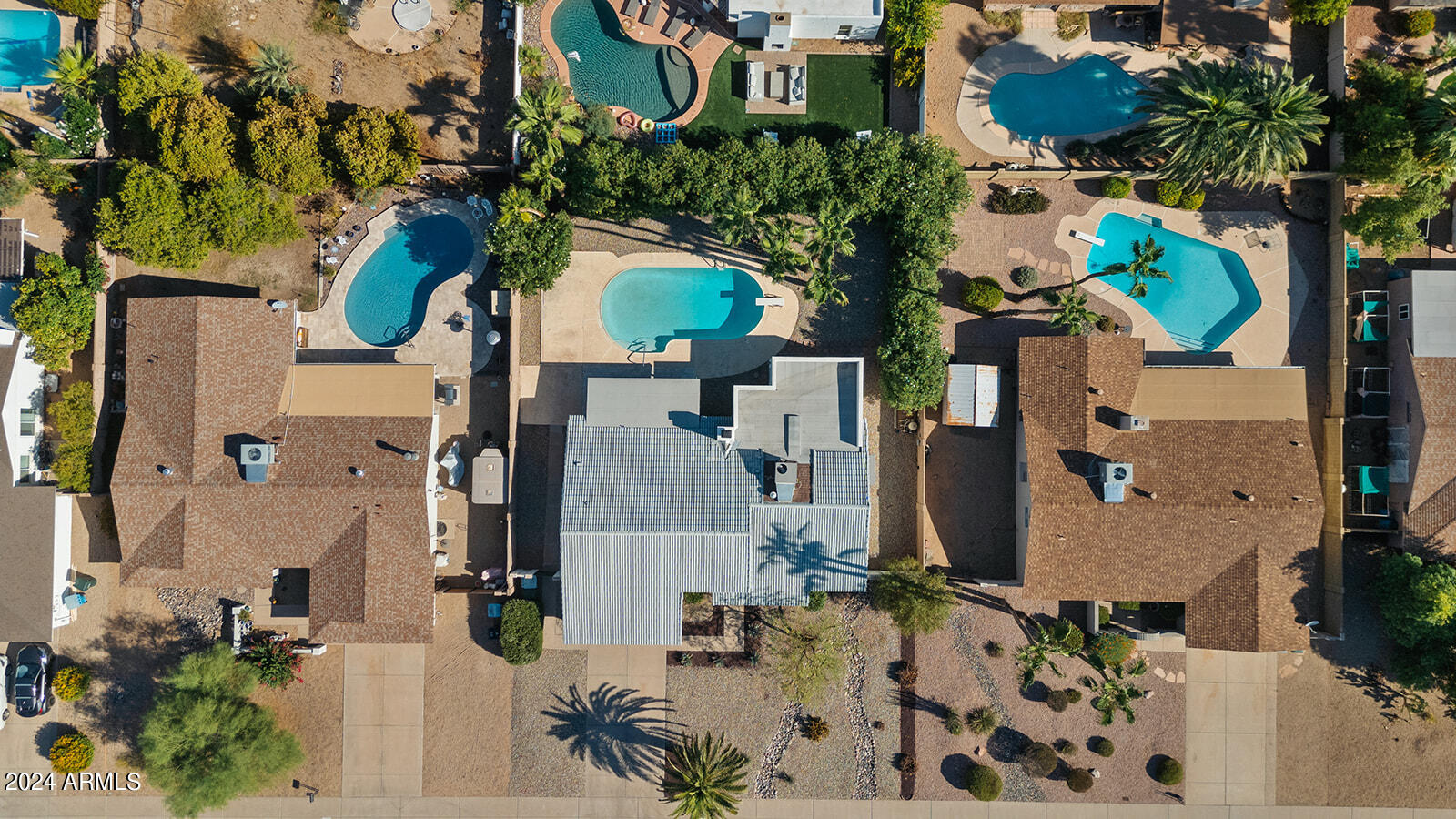 4918 E WINDROSE Drive