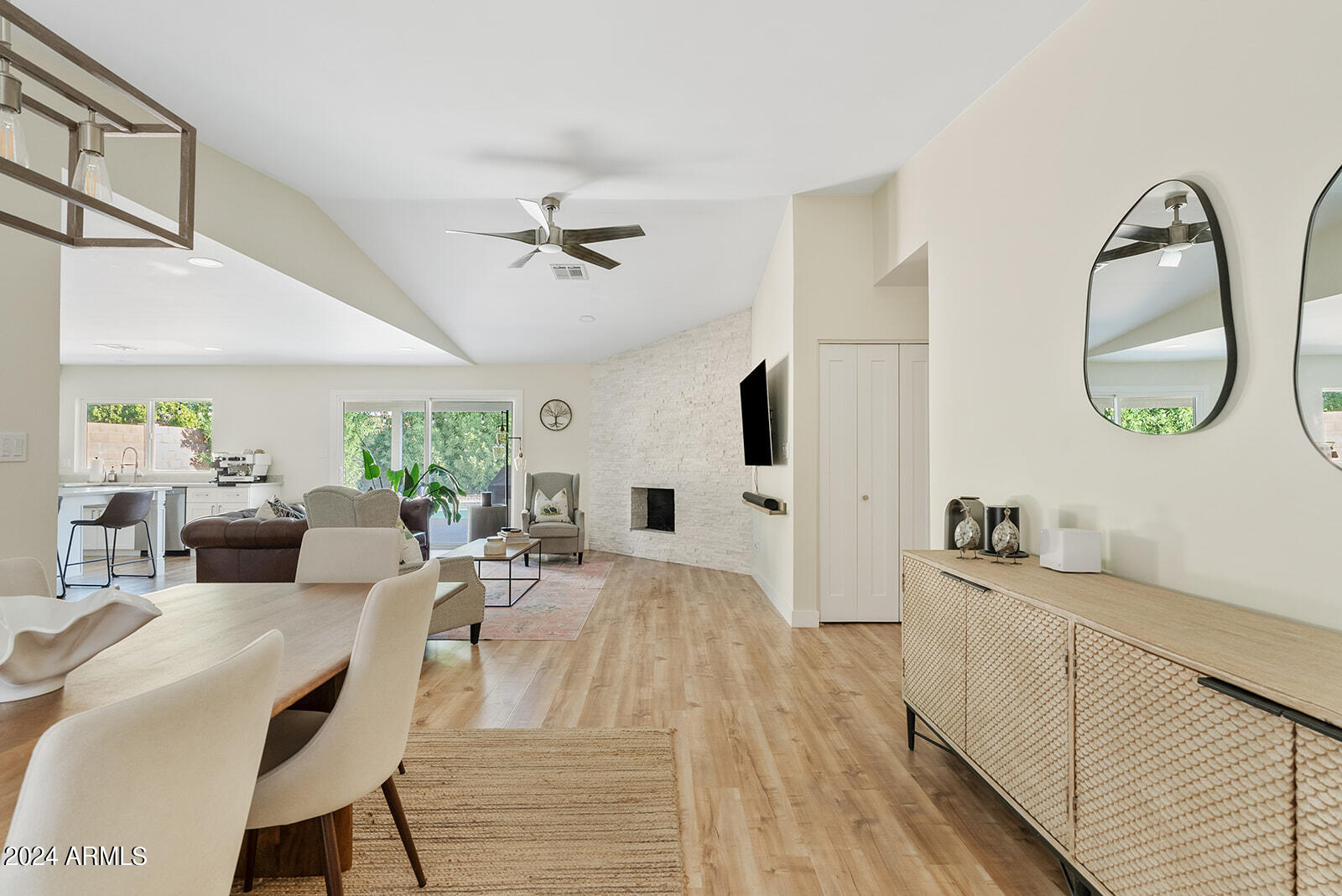 4918 E WINDROSE Drive