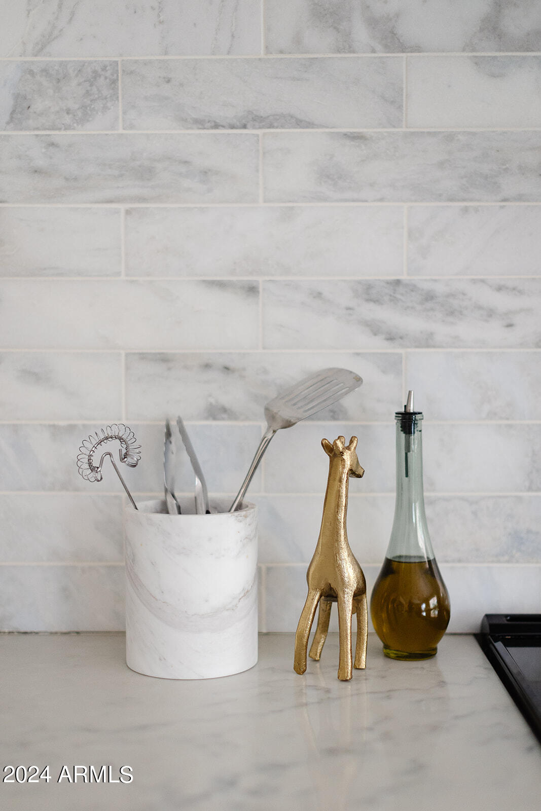 4918 E WINDROSE Drive