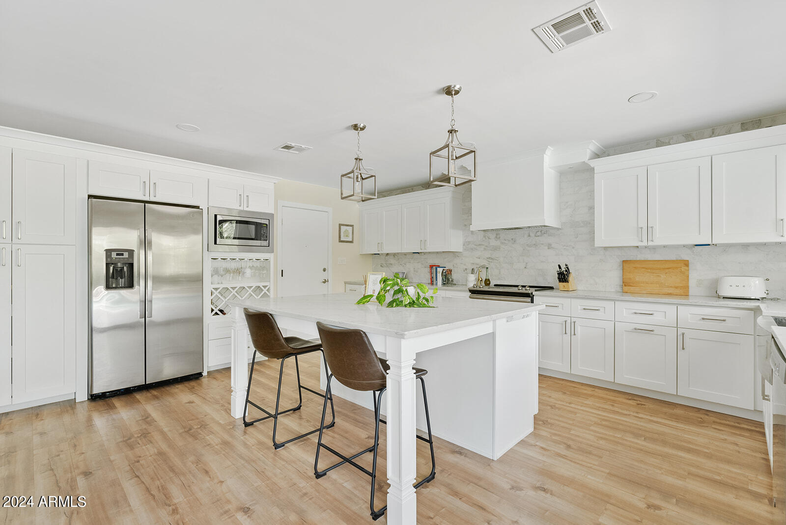 4918 E WINDROSE Drive