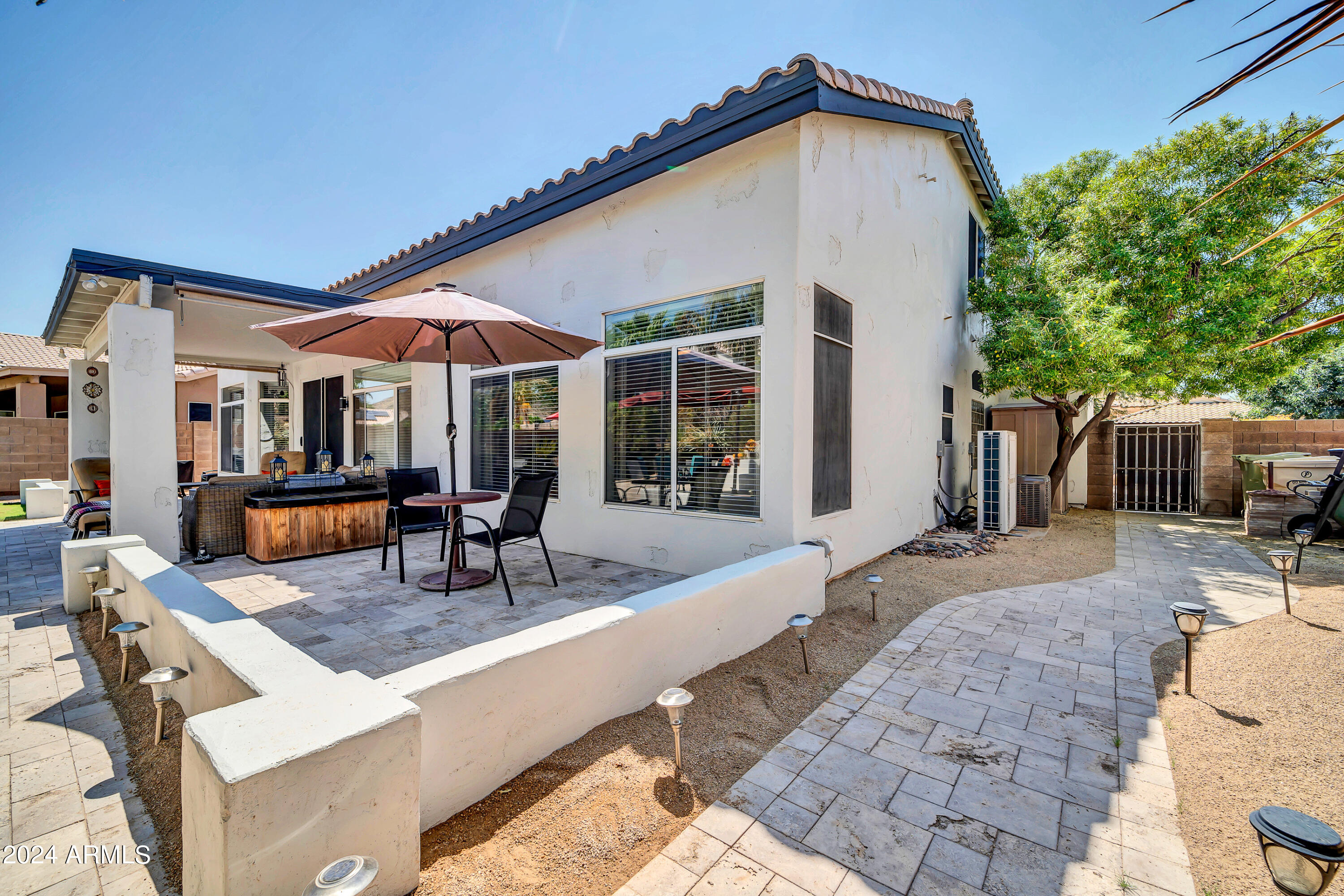 6750 W VIA MONTOYA Drive