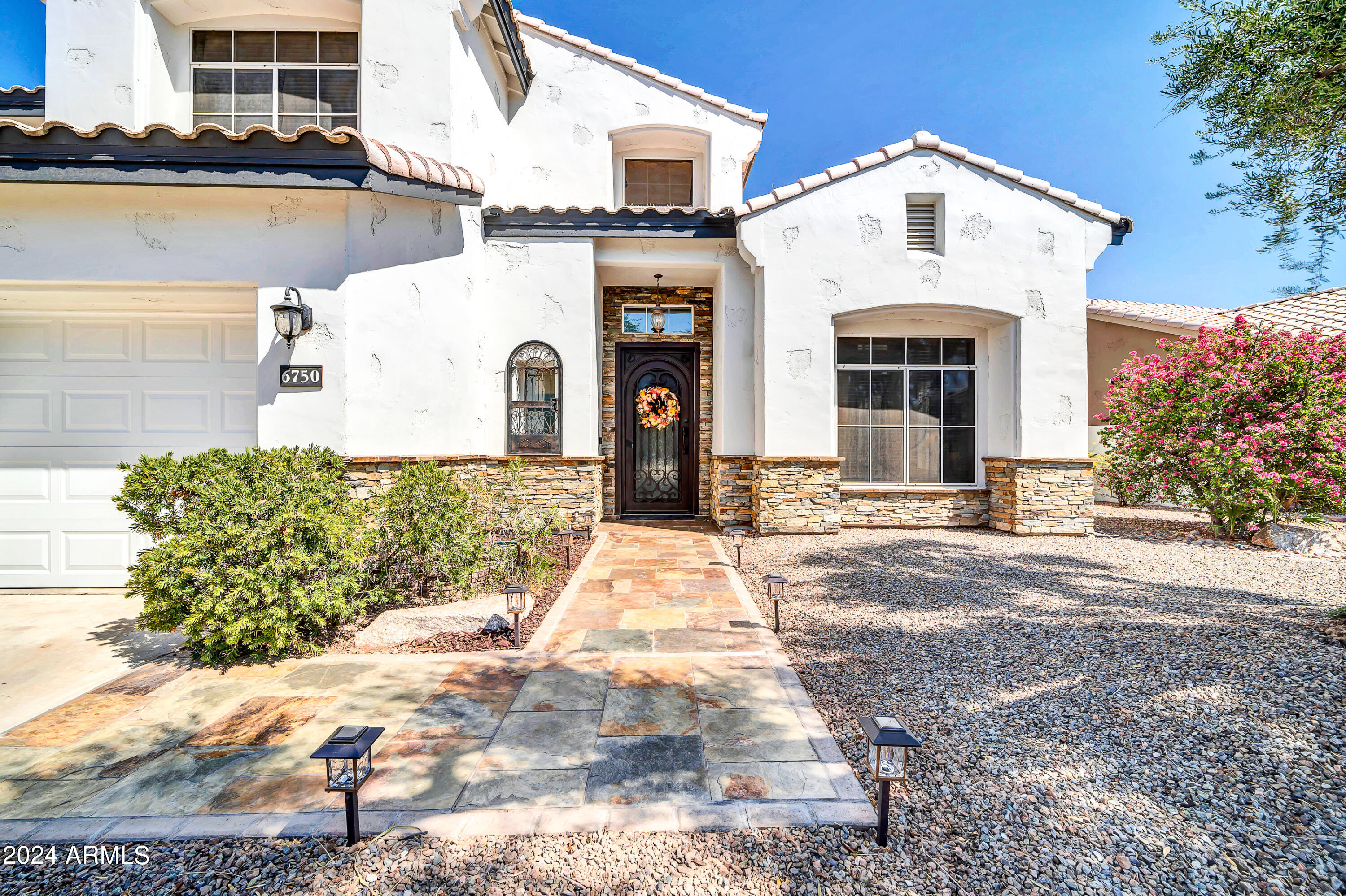 6750 W VIA MONTOYA Drive