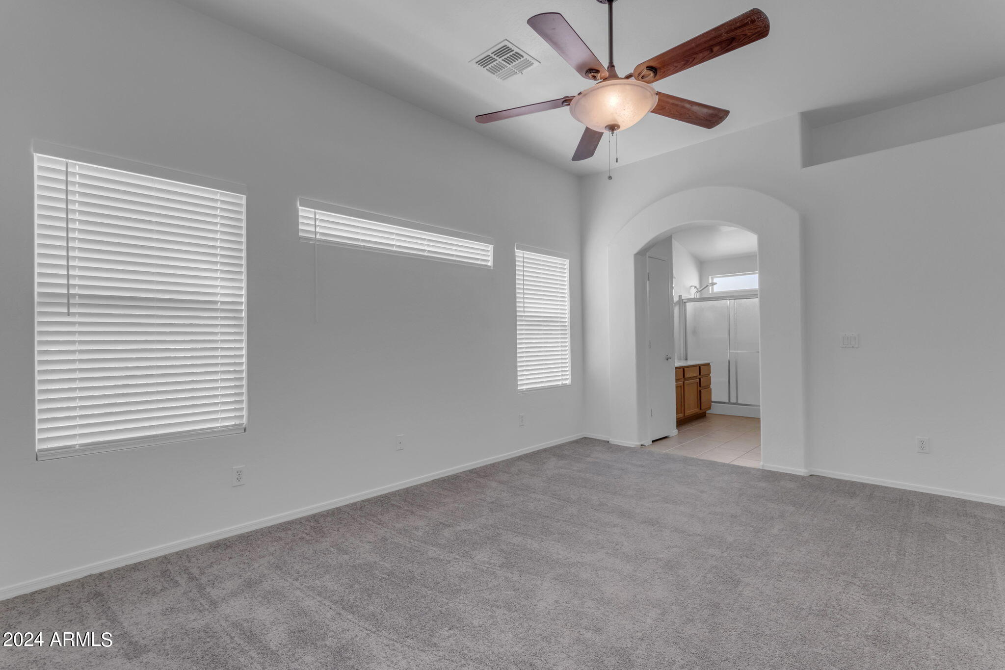 2117 E DANBURY Road