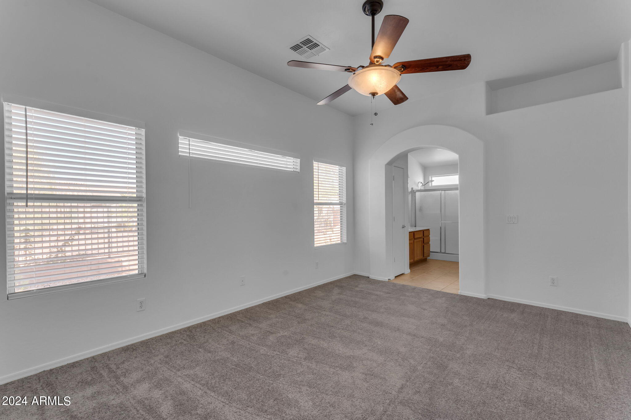 2117 E DANBURY Road