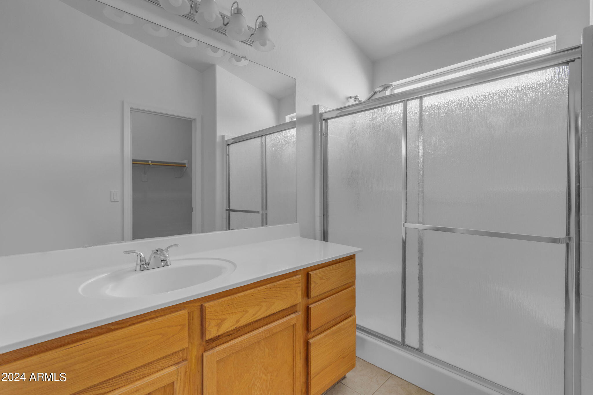 2117 E DANBURY Road