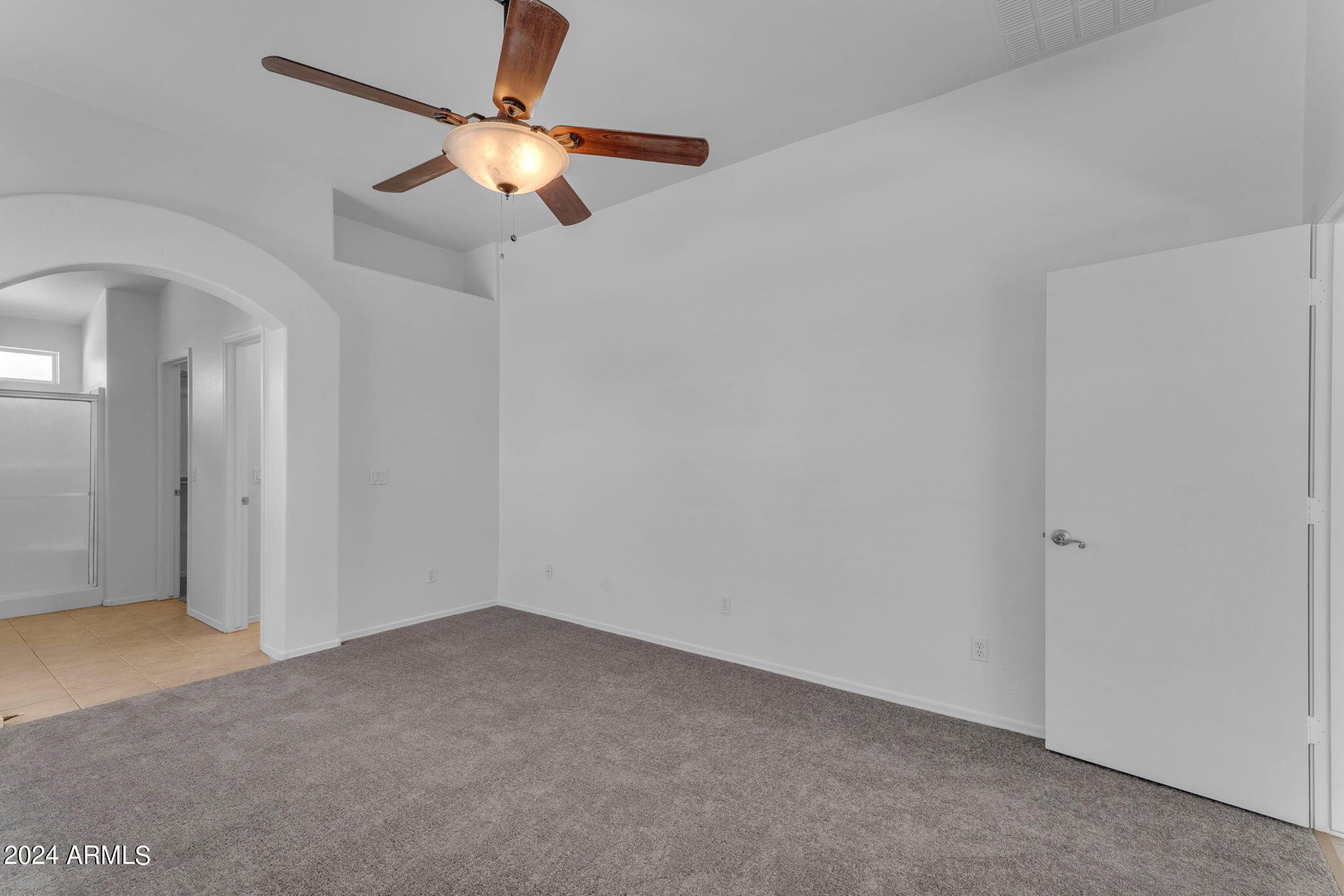 2117 E DANBURY Road