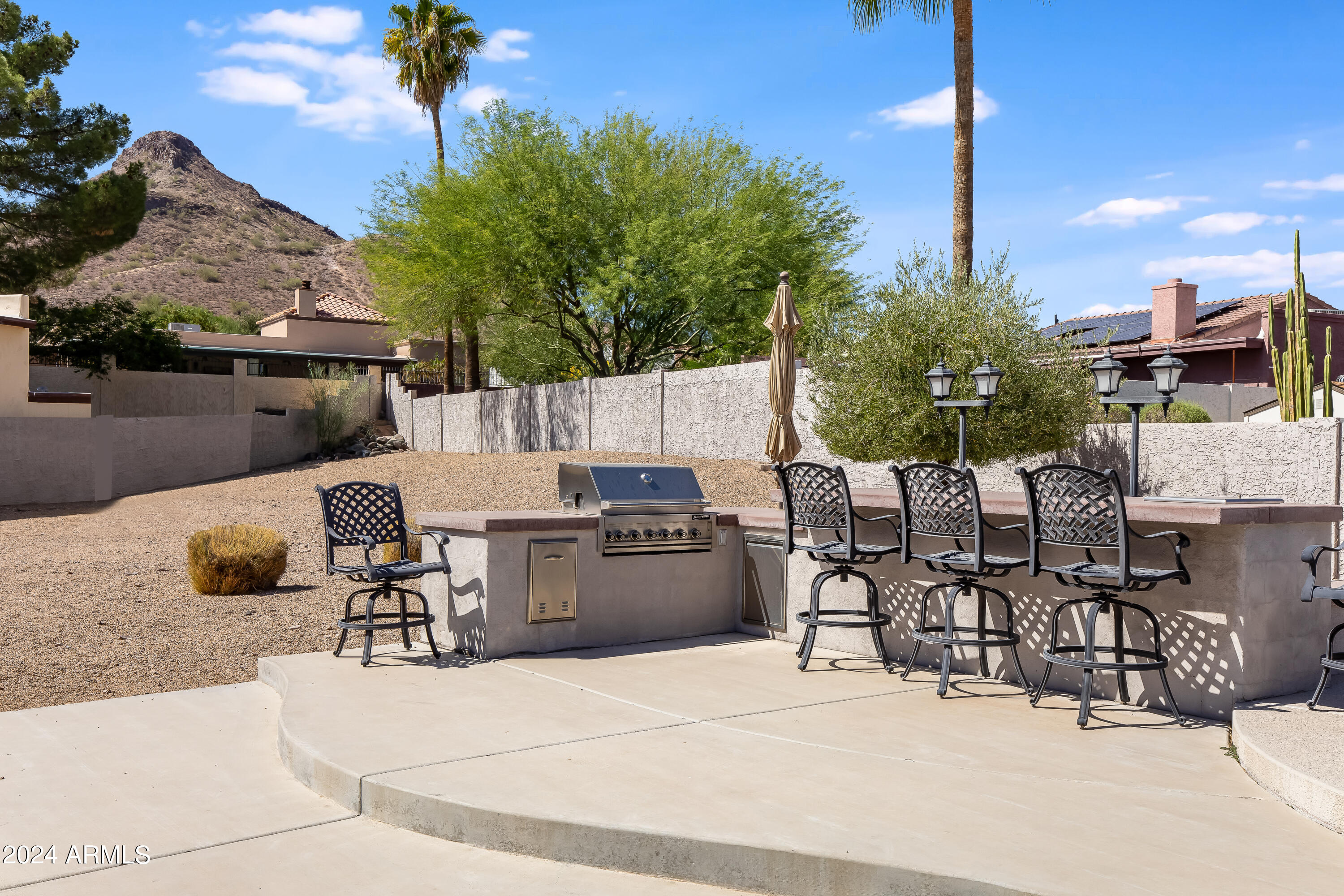 1928 E BETTY ELYSE Lane