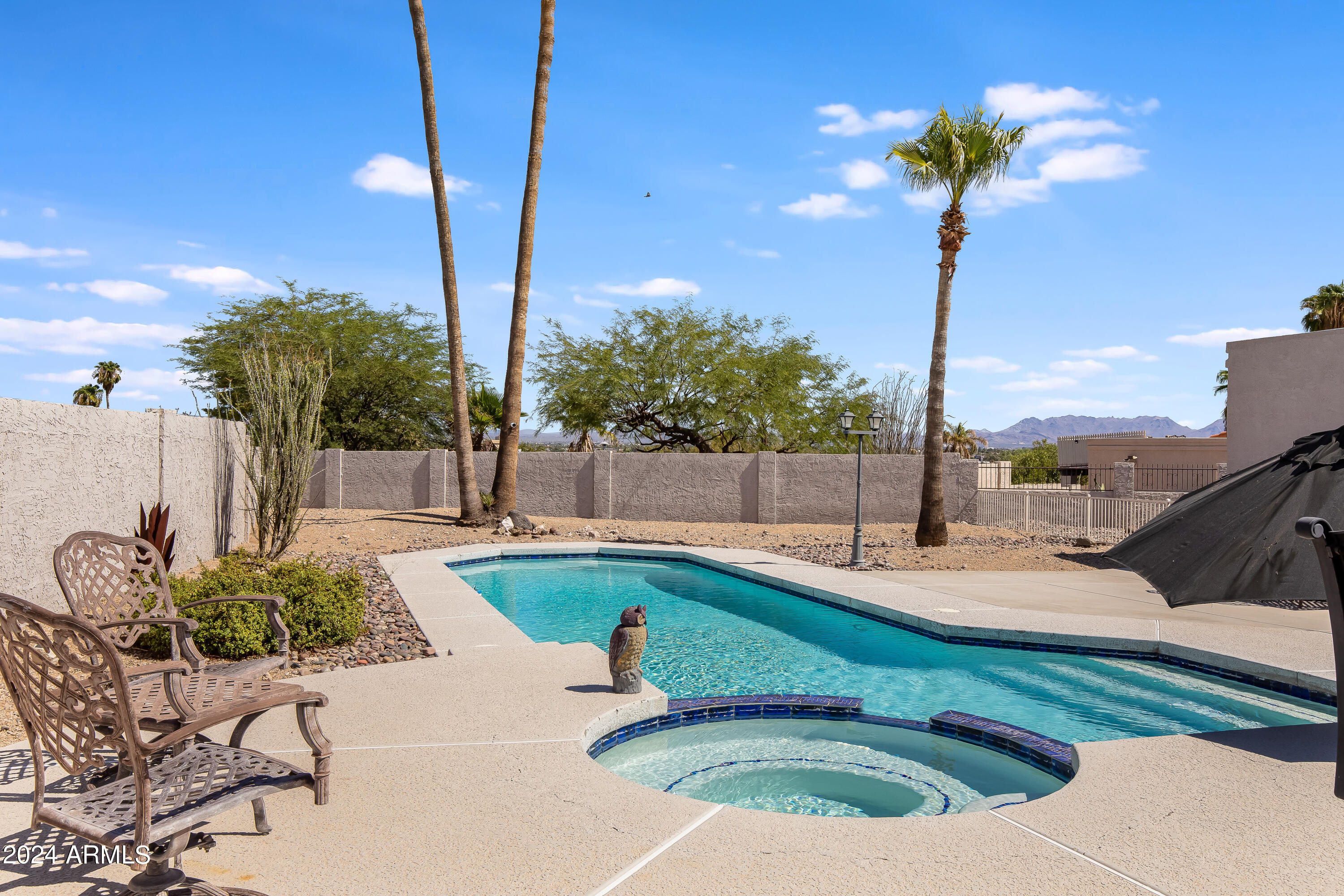 1928 E BETTY ELYSE Lane