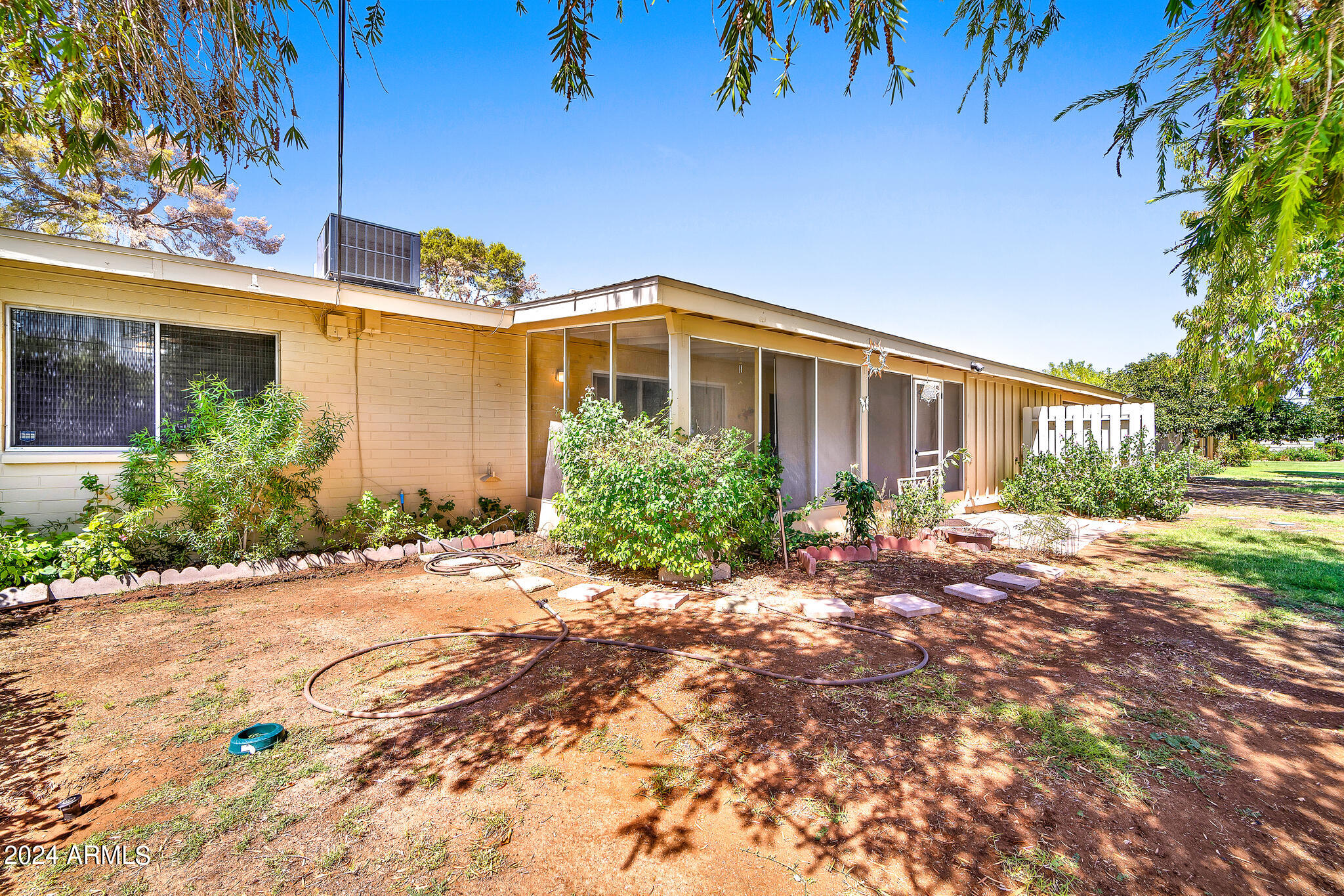 11047 N COGGINS Drive