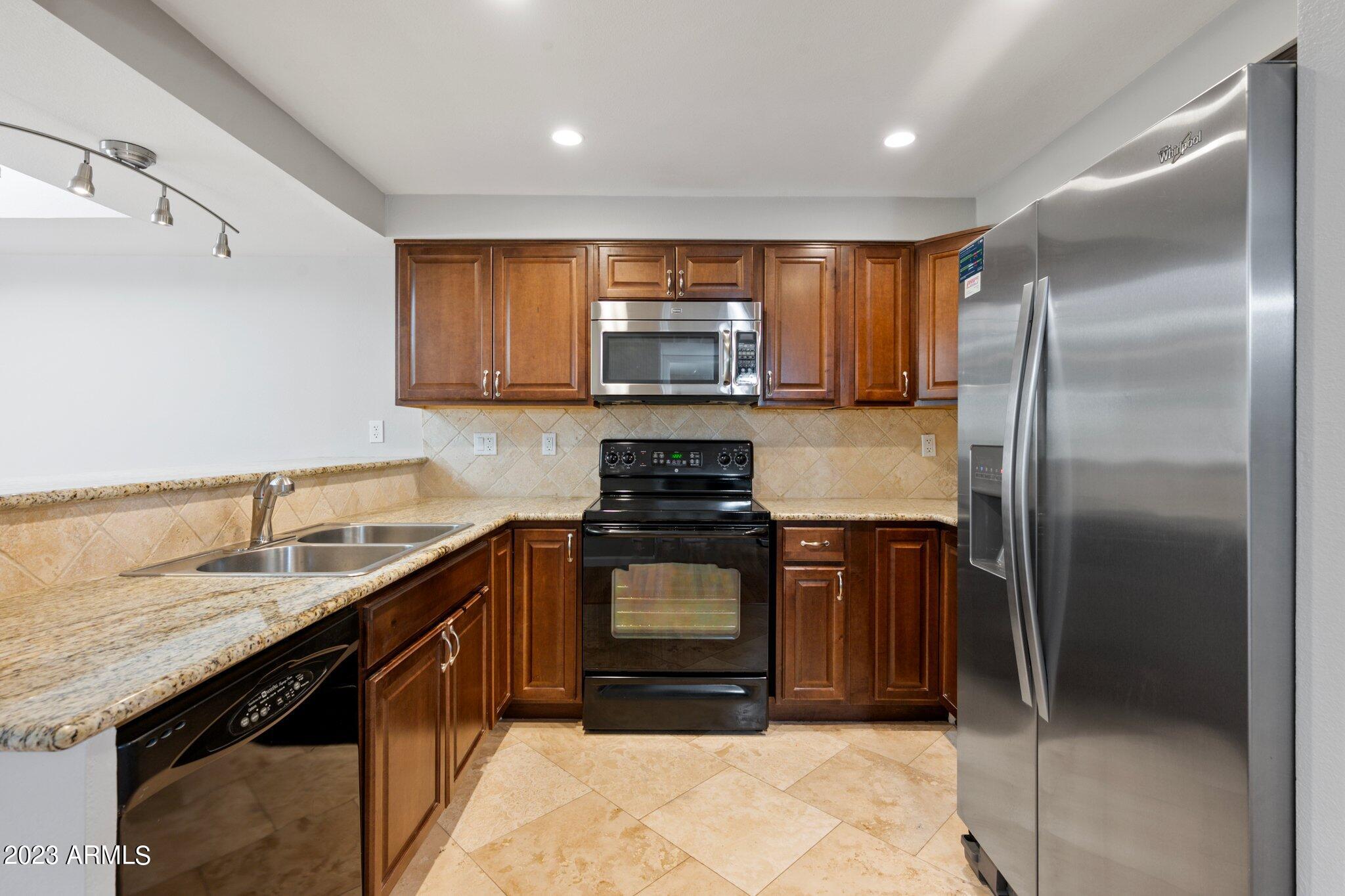 7910 E THOMAS Road # 323