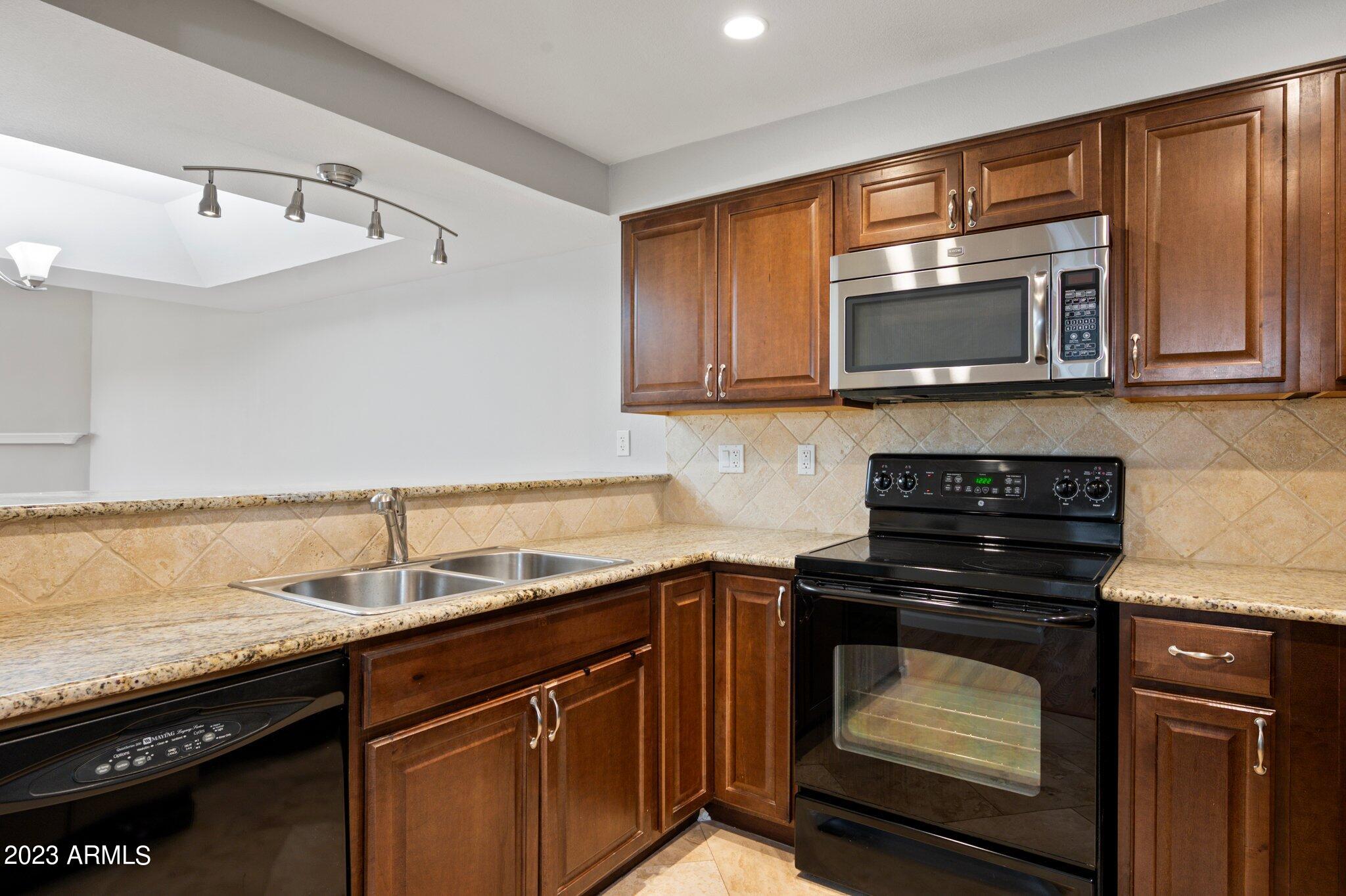 7910 E THOMAS Road # 323