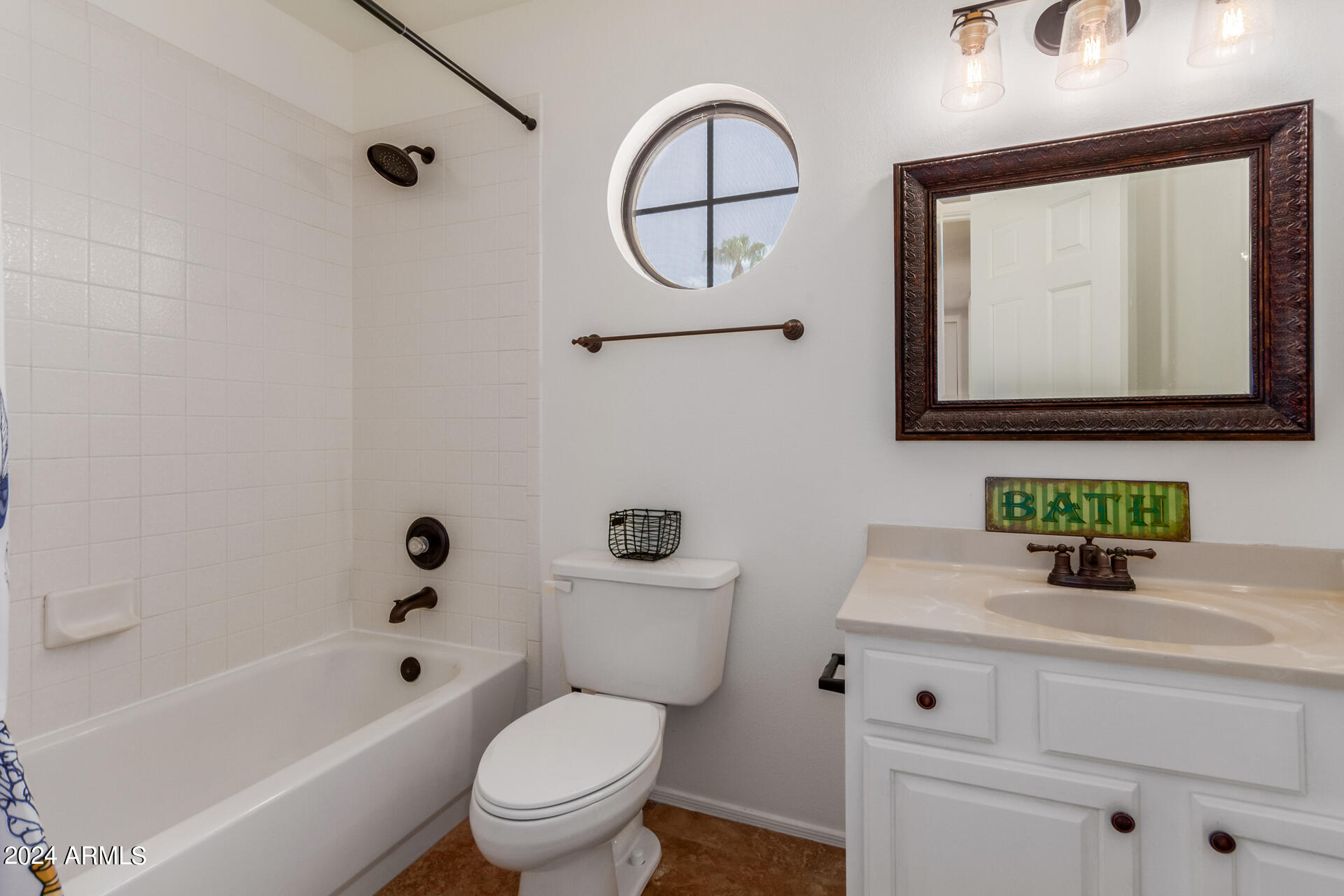 1902 N BARKLEY -- # 5