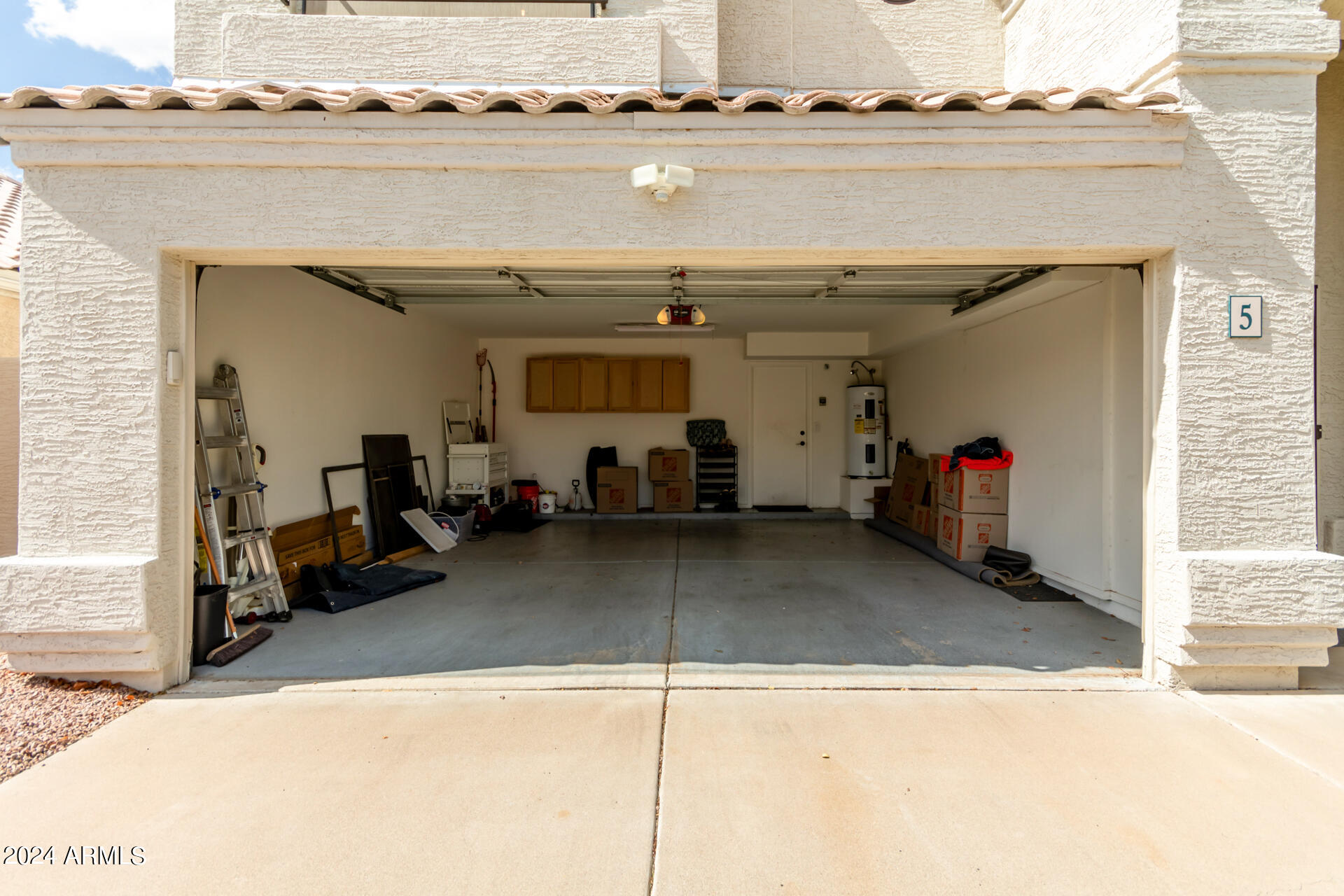 1902 N BARKLEY -- # 5