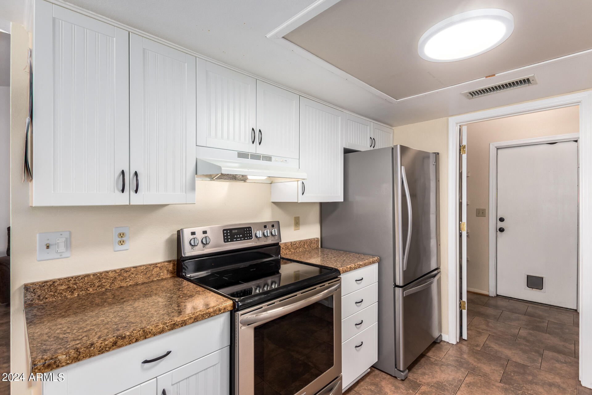 1404 N AUGUSTINE Street