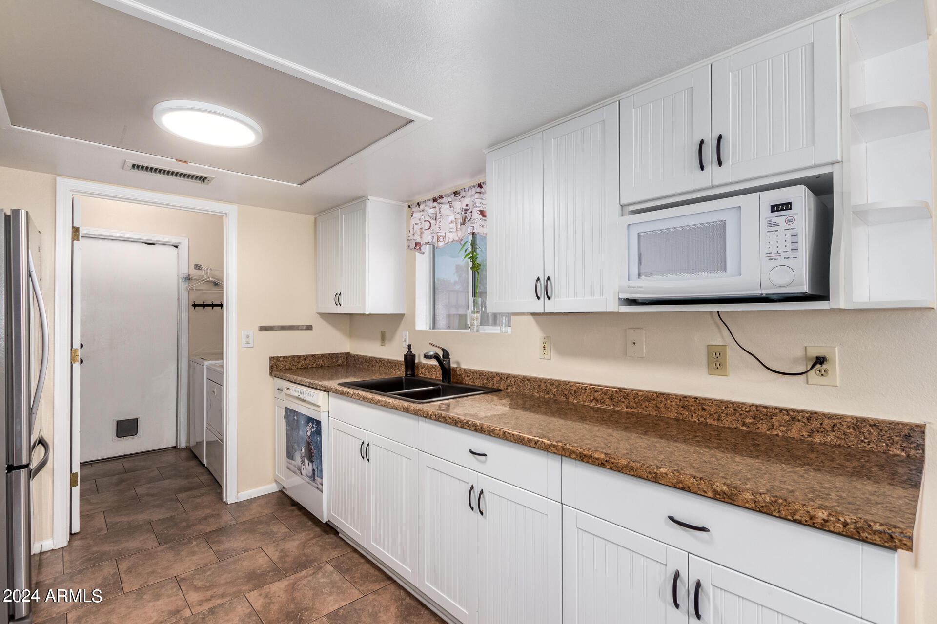 1404 N AUGUSTINE Street