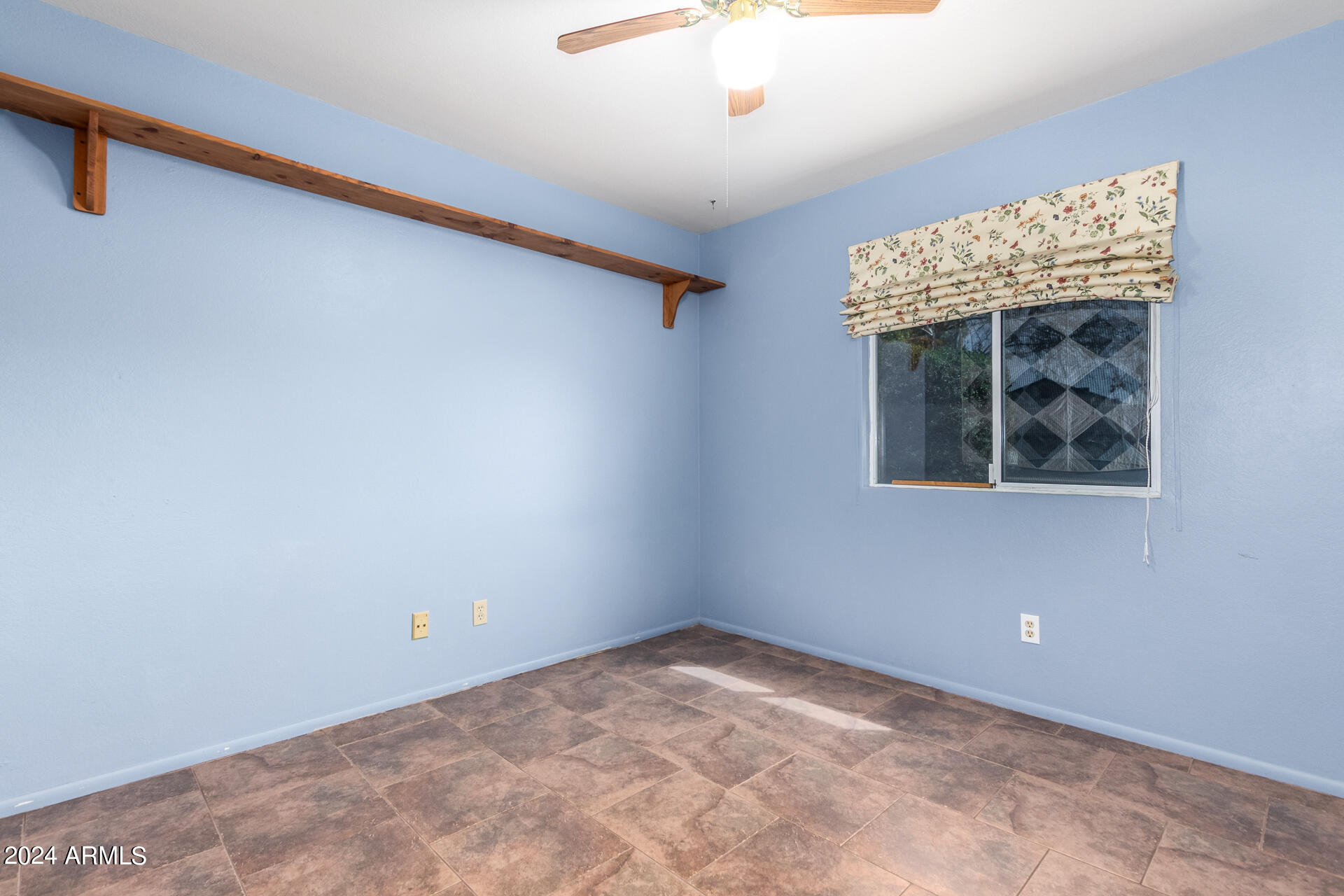 1404 N AUGUSTINE Street