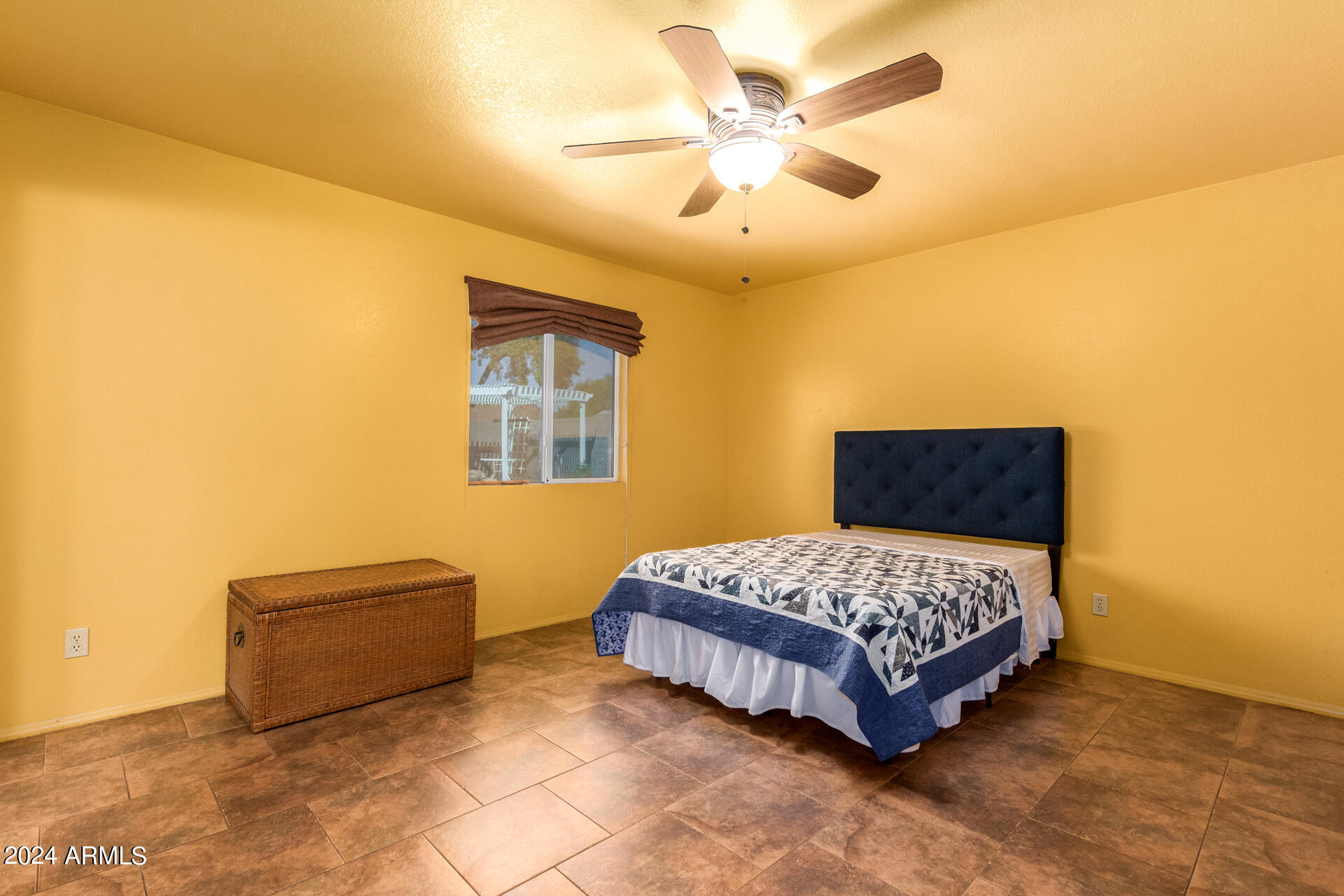 1404 N AUGUSTINE Street