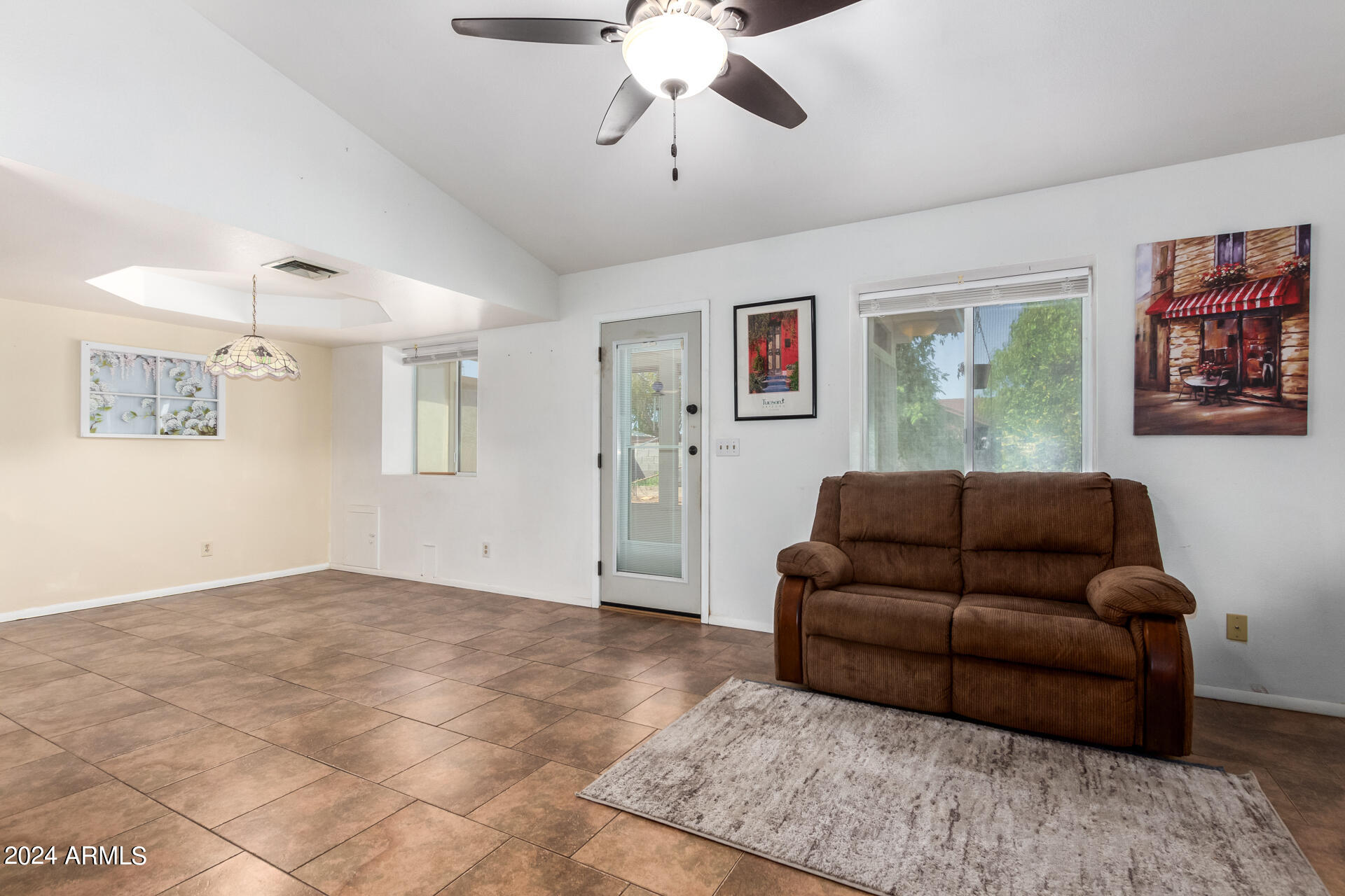 1404 N AUGUSTINE Street