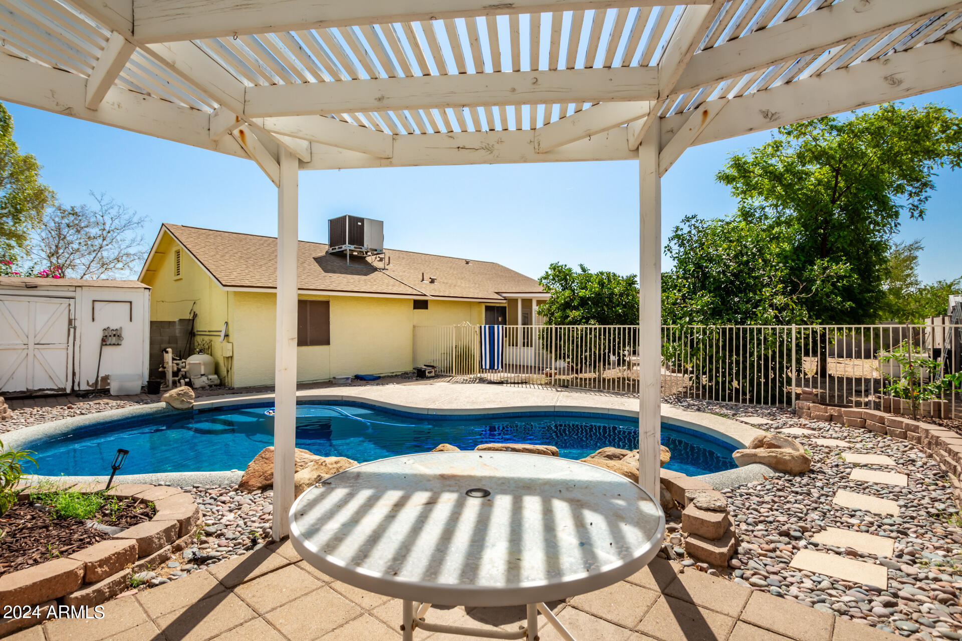 1404 N AUGUSTINE Street