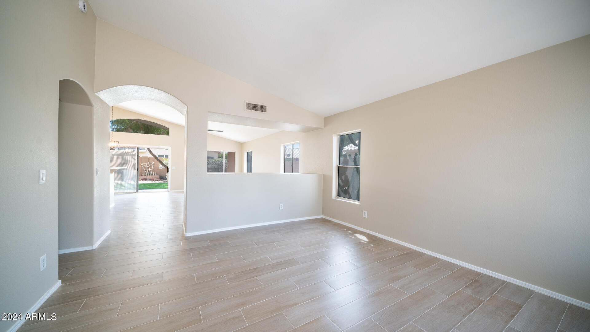 13415 E CHICAGO Street