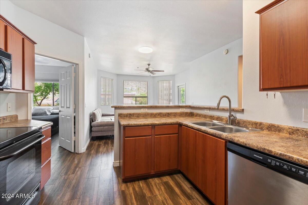 9820 N Central Avenue # 229