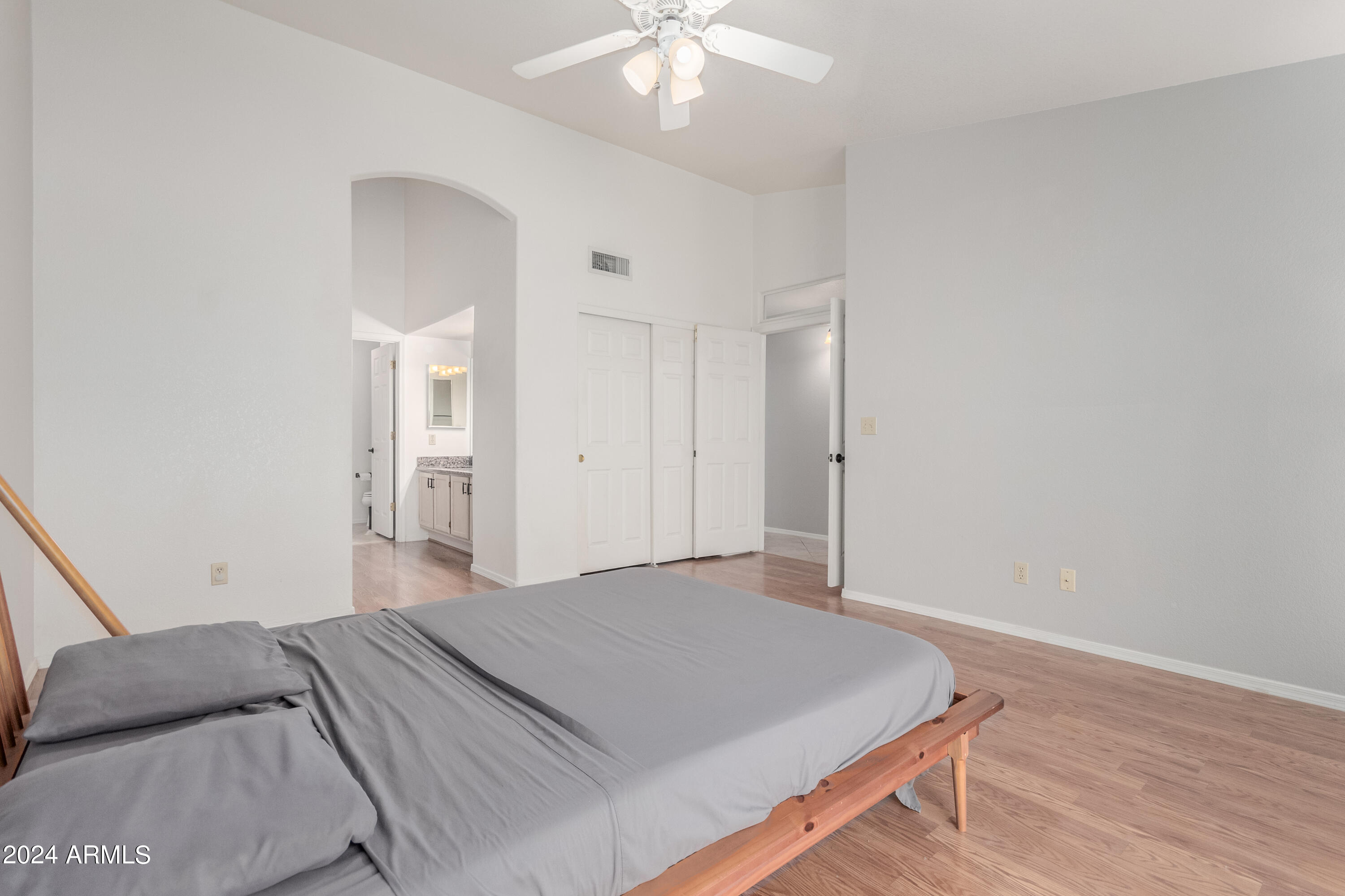 3510 E HAMPTON Avenue # 1