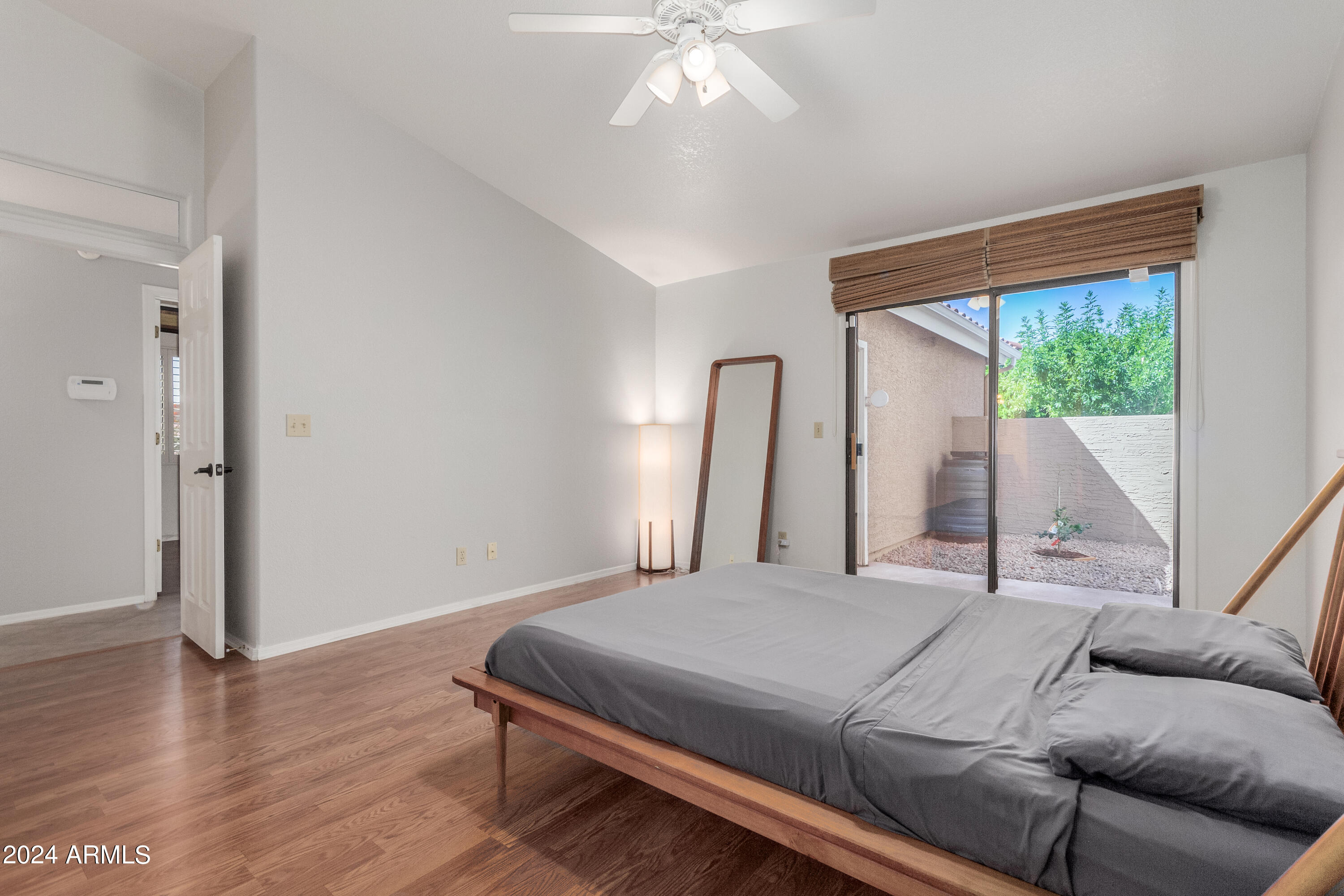 3510 E HAMPTON Avenue # 1