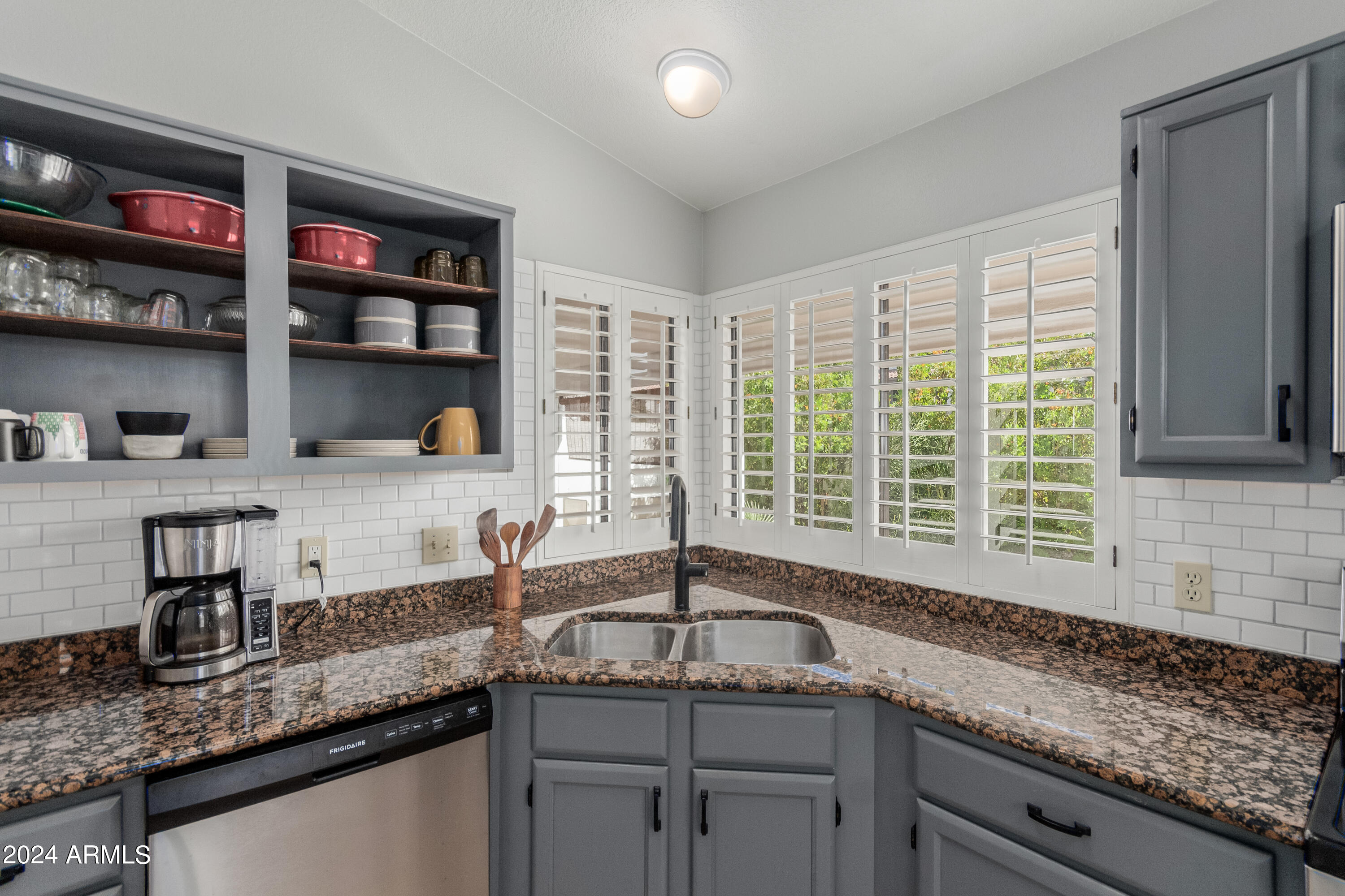 3510 E HAMPTON Avenue # 1