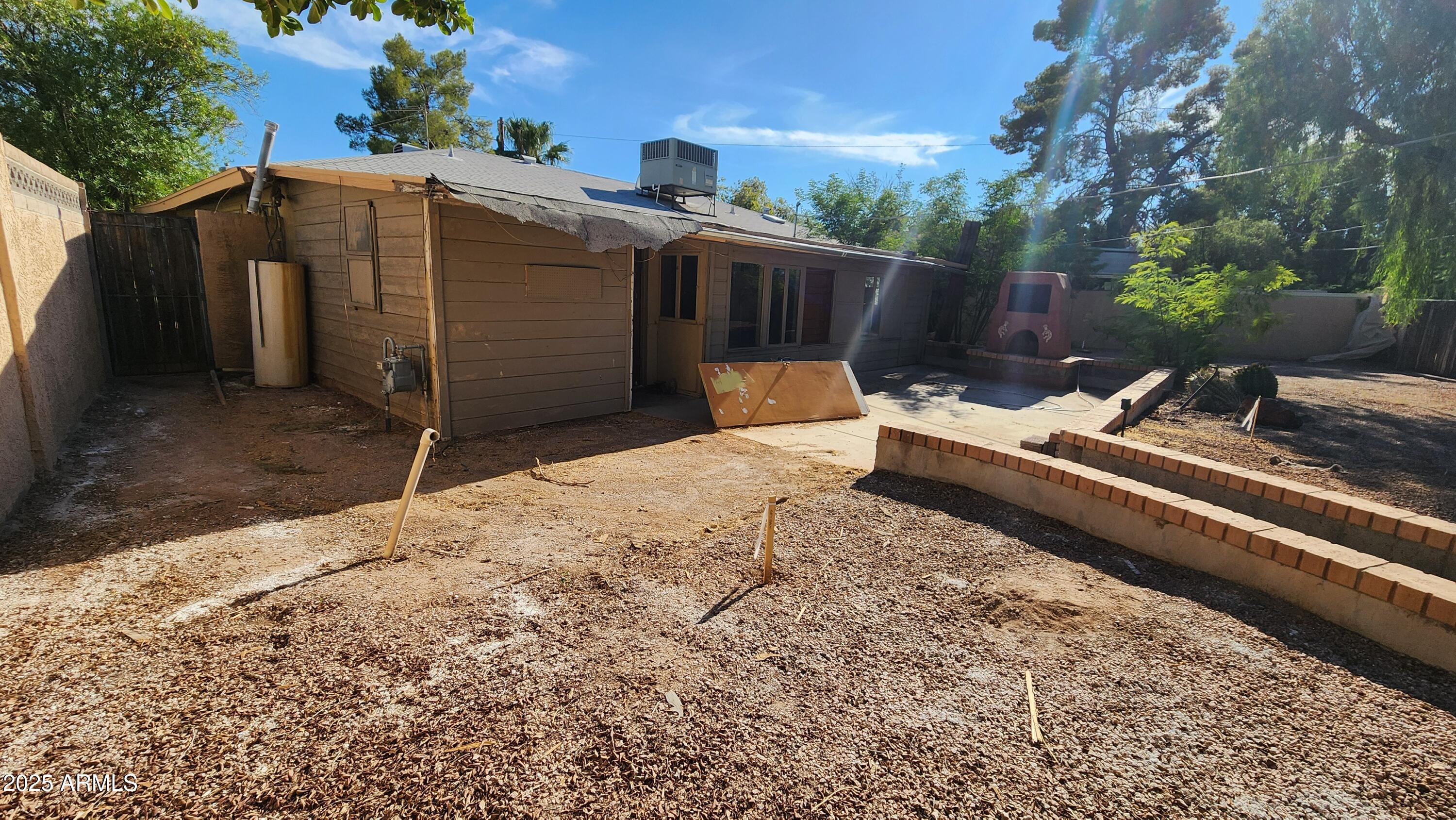 4816 E AMELIA Avenue