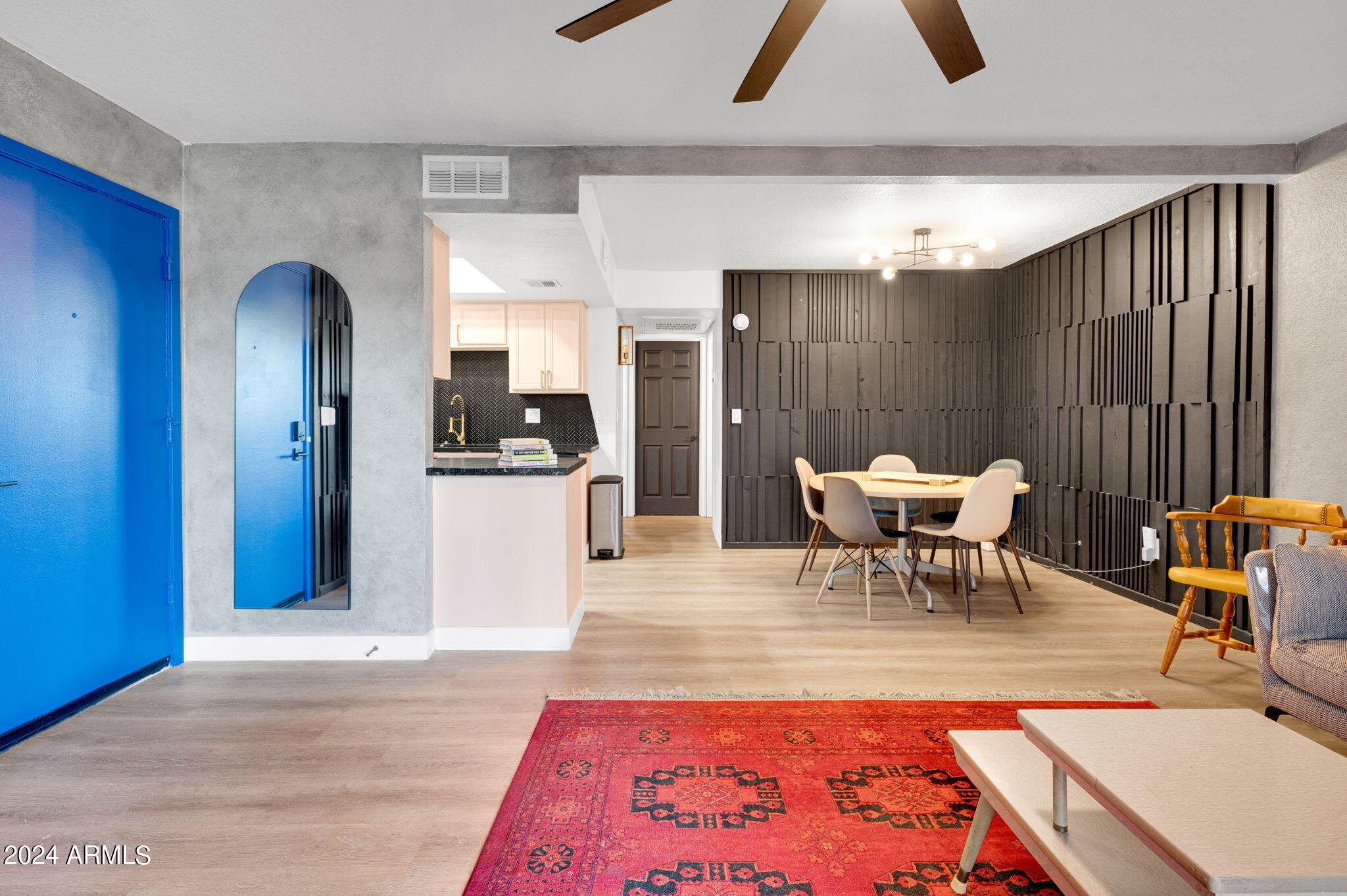 740 W ELM Street # 125