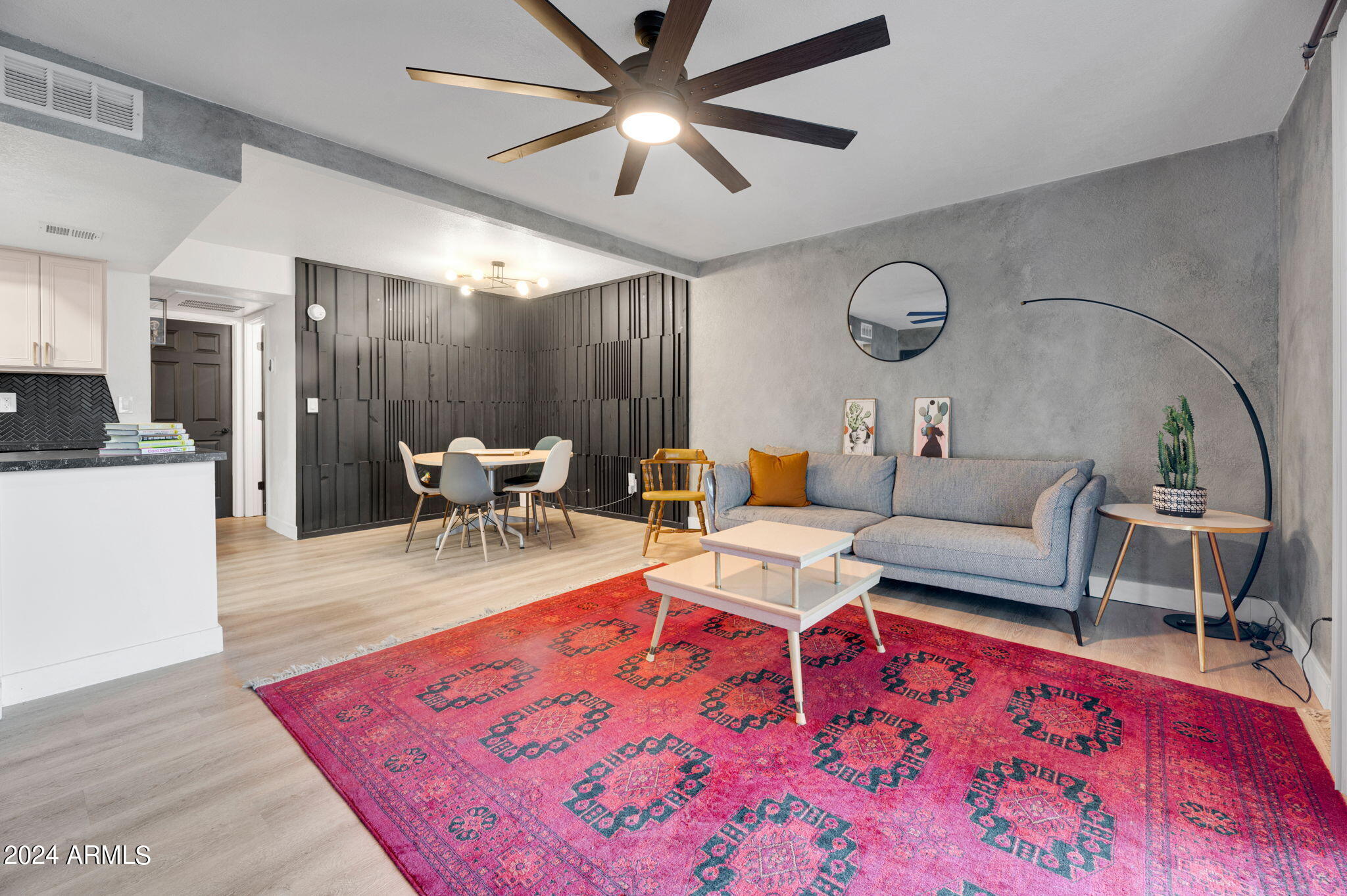 740 W ELM Street # 125