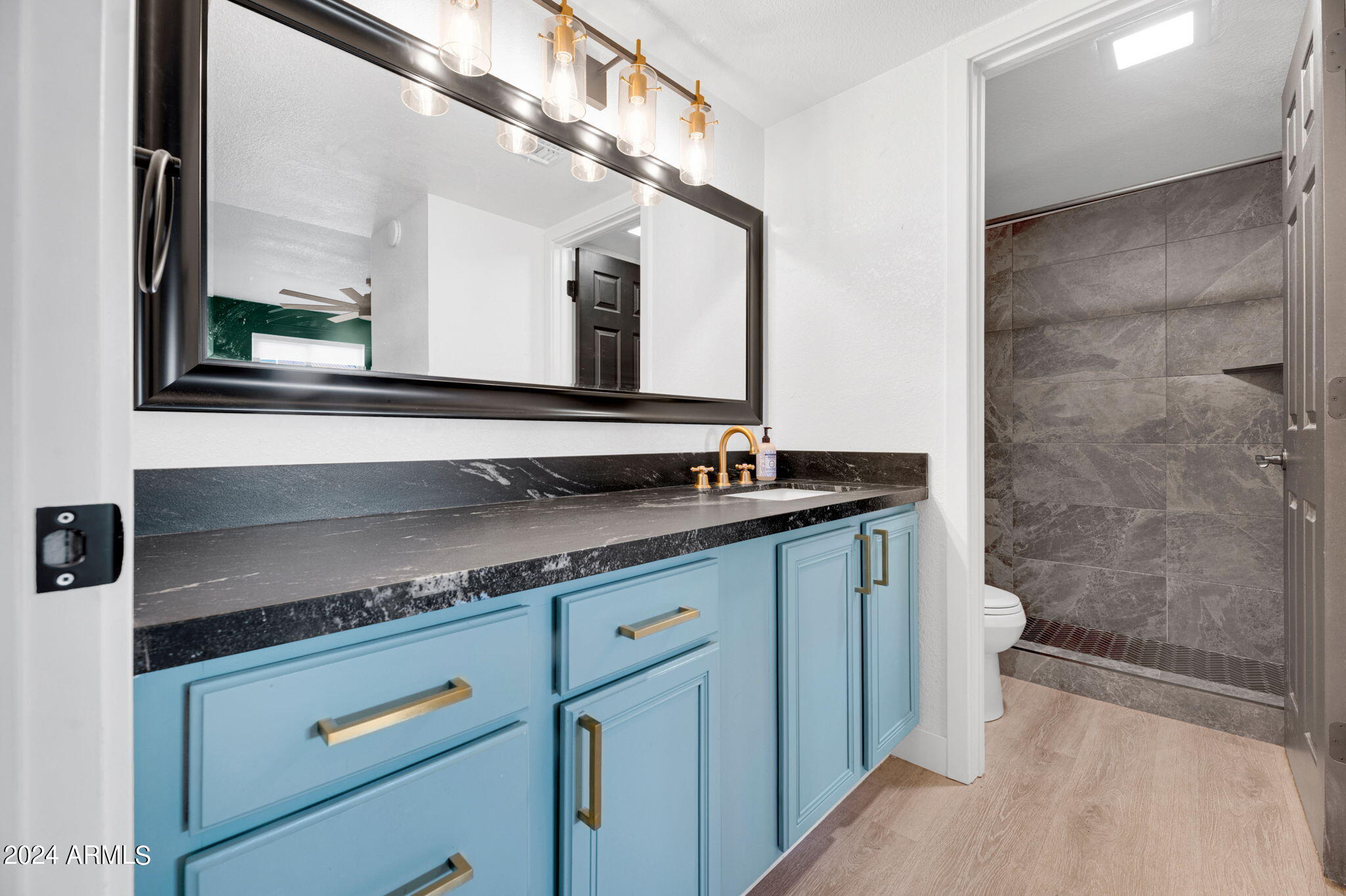 740 W ELM Street # 125