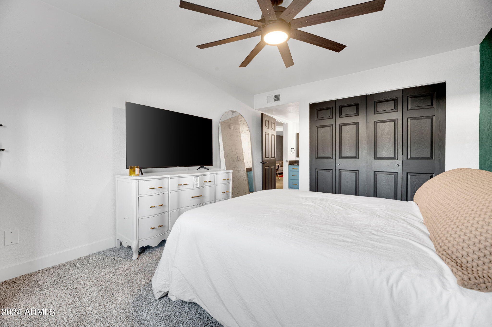 740 W ELM Street # 125