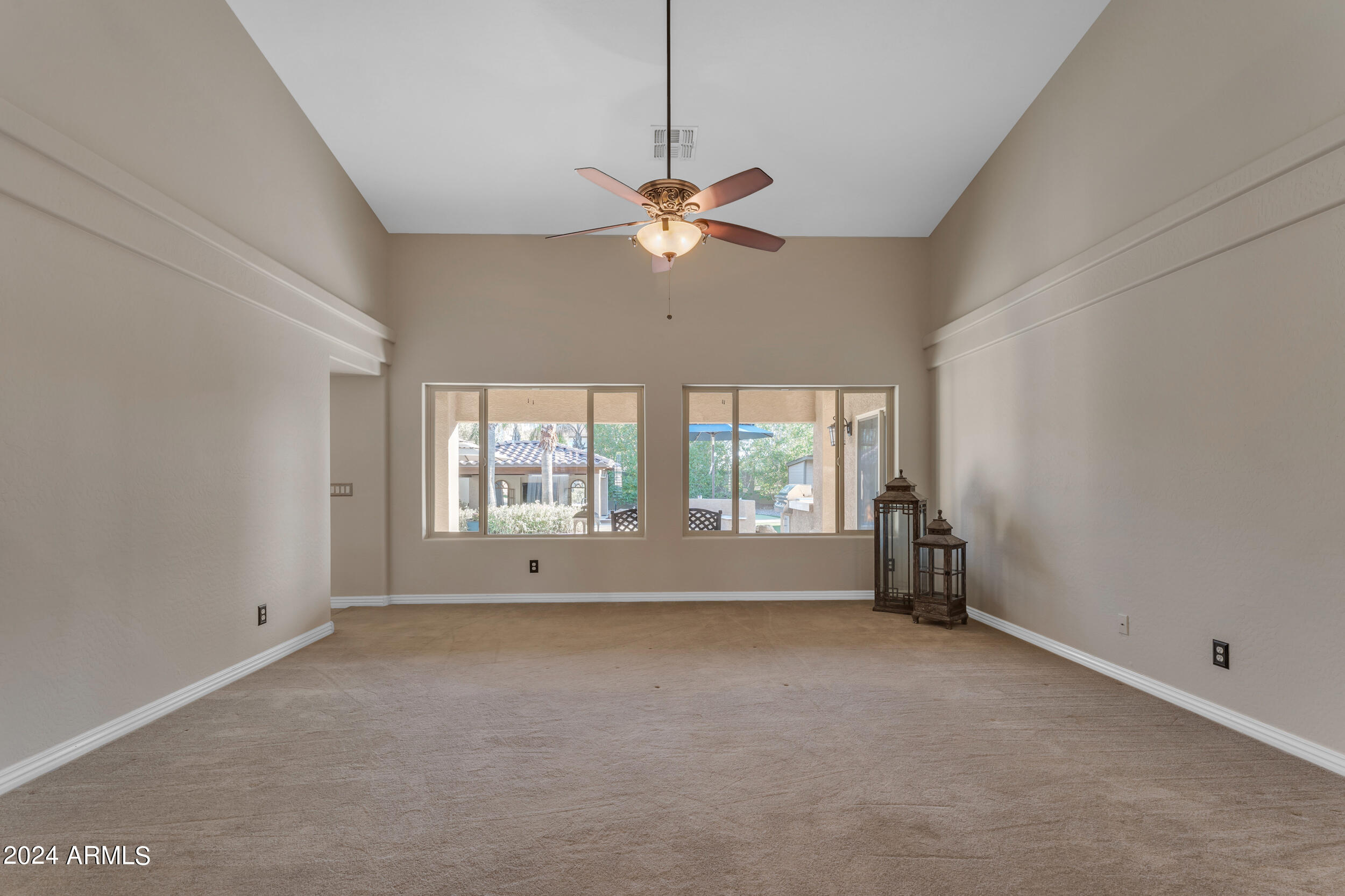 9555 W Running Deer Trail